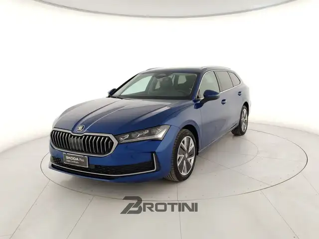 Skoda Superb 2.0 TDI DSG Wagon Style