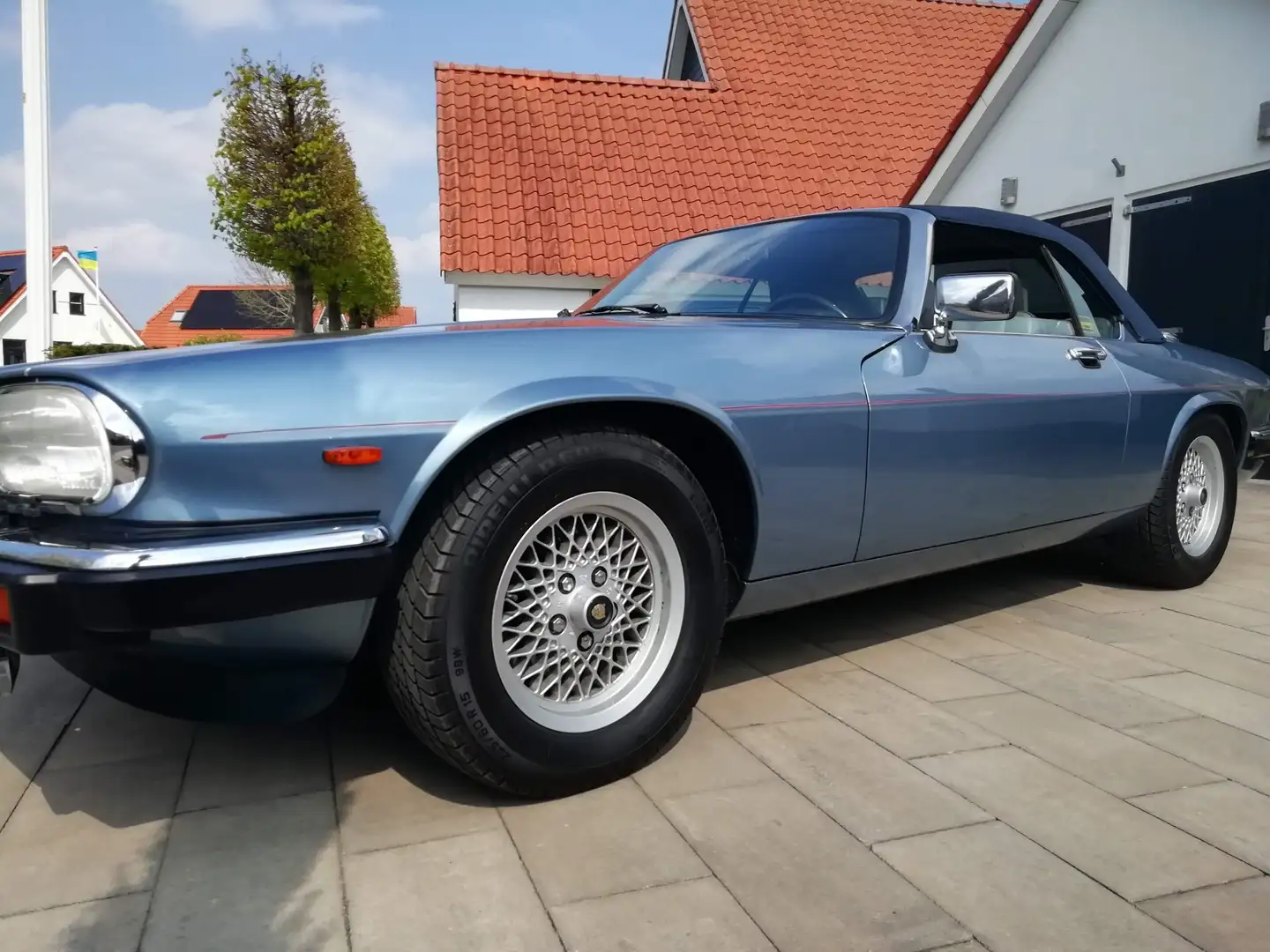 Jaguar XJS 5.3 V12 Convertible Europese Specificaties Blau - 1