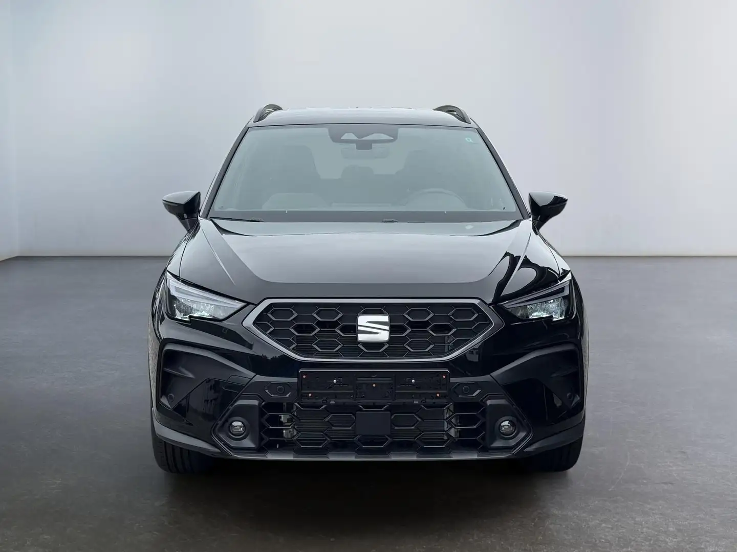 SEAT Arona FR 1.5 TSI DSG Mo26 ACC 2Zokl 2xPDC Kam SHZ Ful... Schwarz - 2