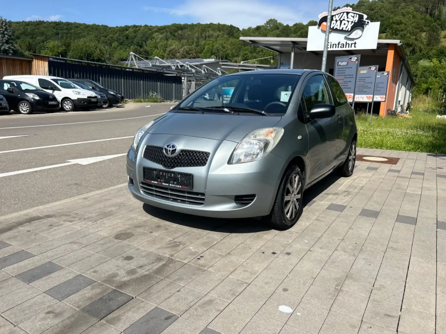 Toyota Yaris Cool ** GEPFLEGT** Stříbrná - 1