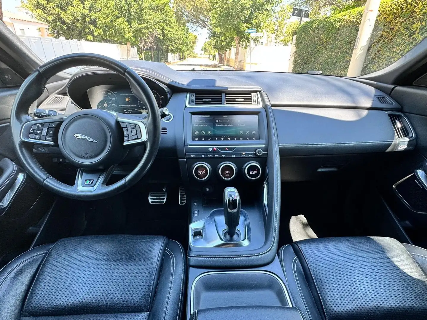 Jaguar E-Pace E-Pace 2017 2.0d i4 SE awd 150cv auto my19 Šedá - 2