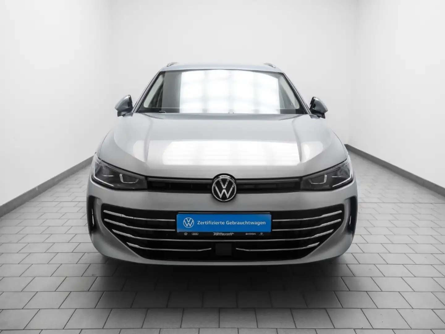 Volkswagen Passat 2.0 TDI DSG Elegance AHK Navi Kamera Silber - 2