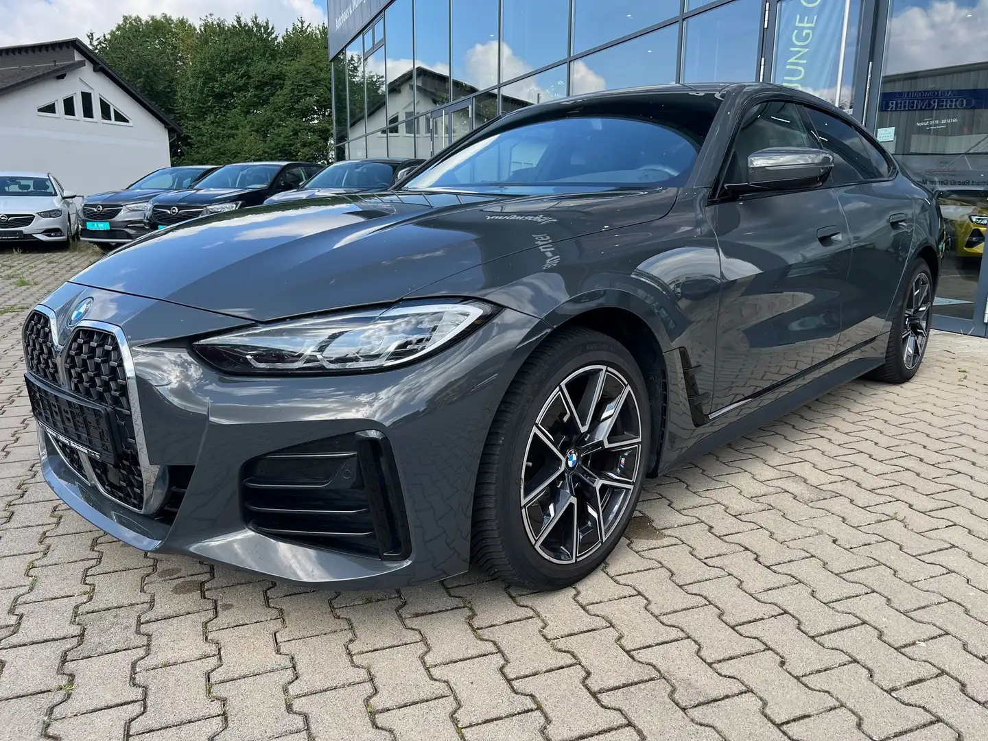 BMW 420 420 d M Sport + Leder + Schiebedach + Kamera +1.HD Šedá - 1
