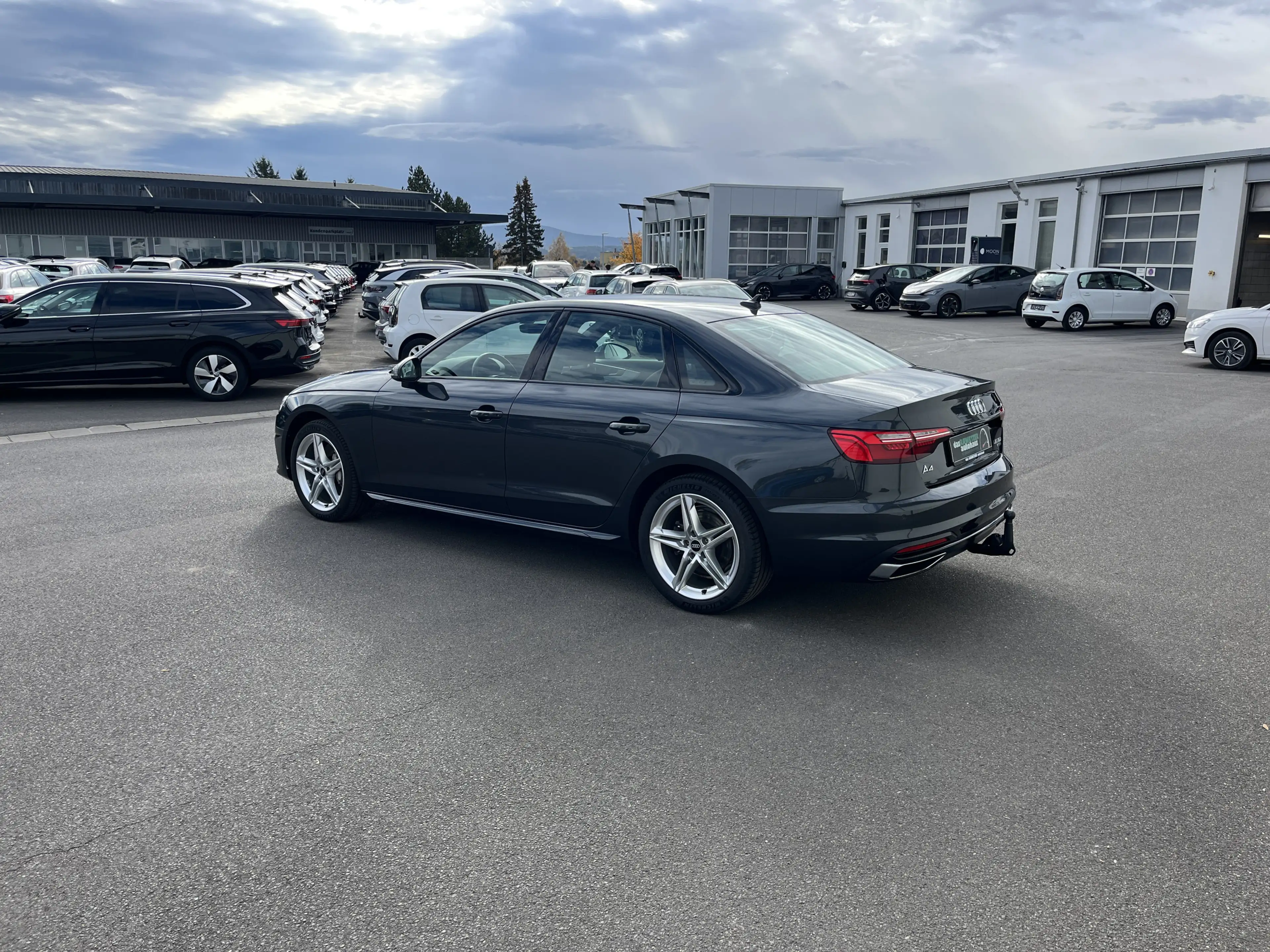 Audi A4 40 2.0 TDI quattro S tronic advanced 163€ m.20% — photo 11