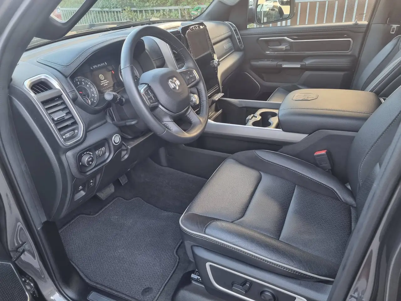 Dodge RAM 2023 — фото 12