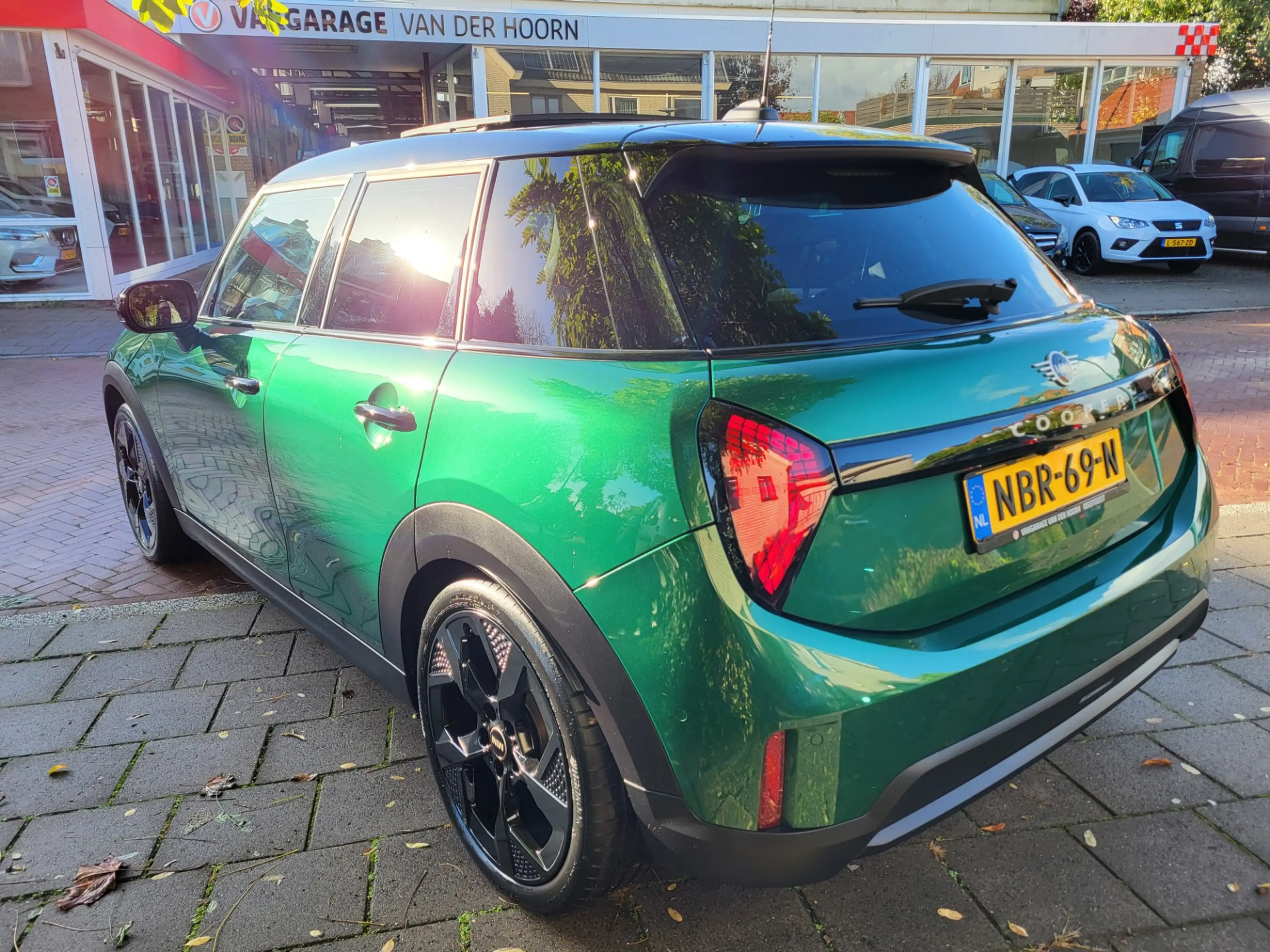 MINI Cooper C 5-Deurs 1.5 Classic S garantie mogelijk tm 2034 — photo 3