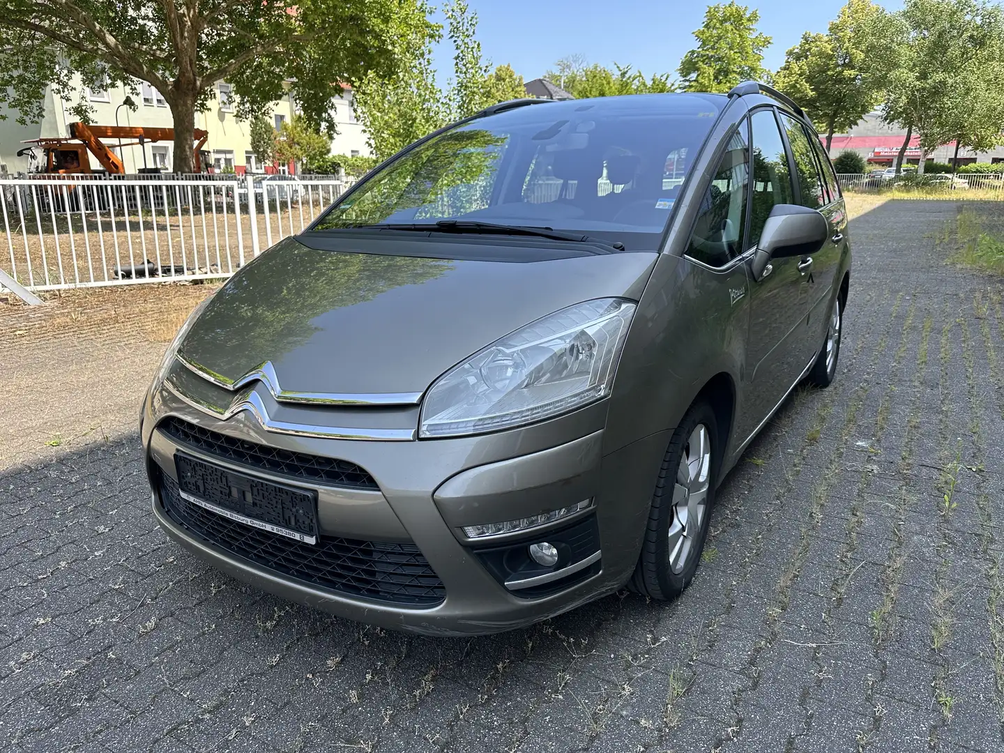 Citroen C4 Picasso 1.6 HDi Klima/Navi/PDC/AHK/Euro5 - 1