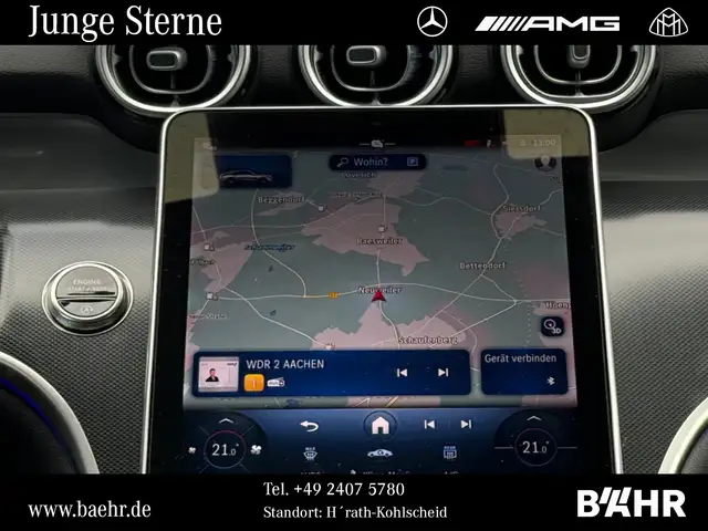 Mercedes-Benz 220 view 12