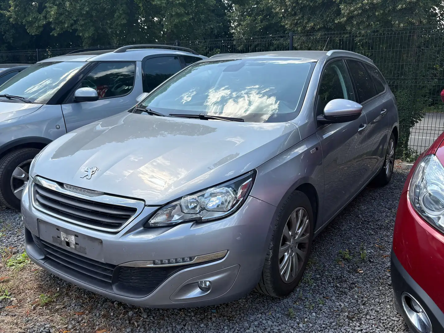 Peugeot 308 308 SW 1.6 BlueHDi /MARCHAND OU EXPORT/ Grijs - 2