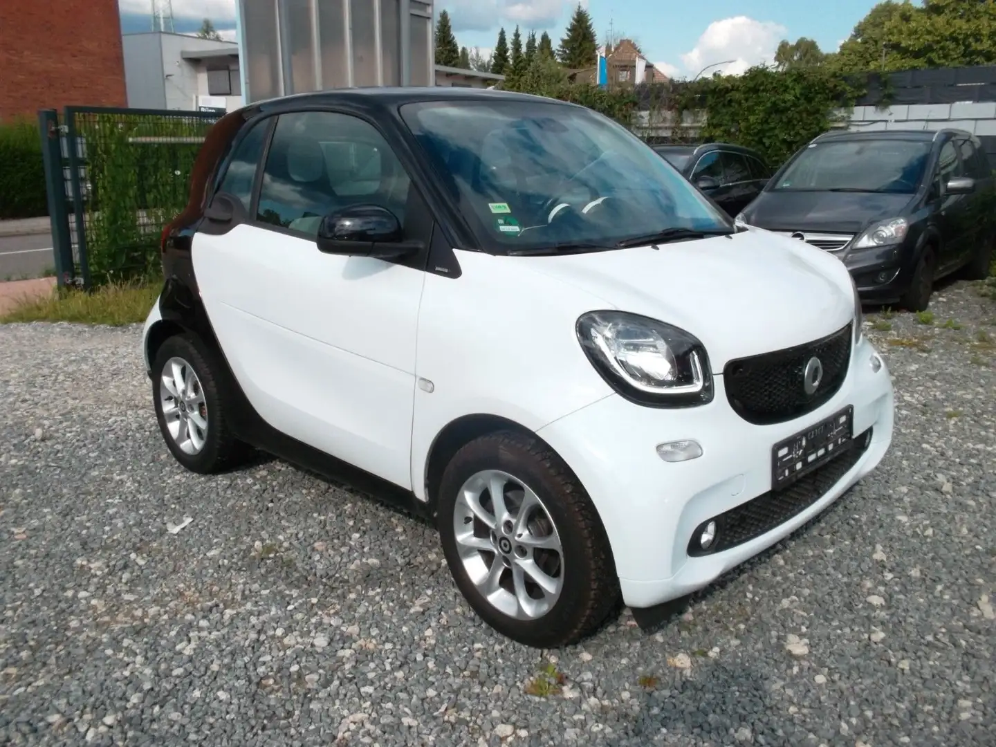 smart forTwo coupe Basis 52kW, Servo,Sitzheizung Noir - 2