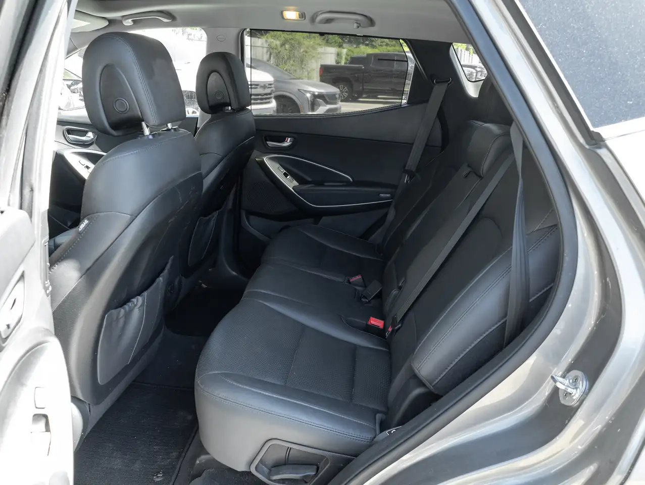 Hyundai SANTA FE photo Hyundai SANTA FE