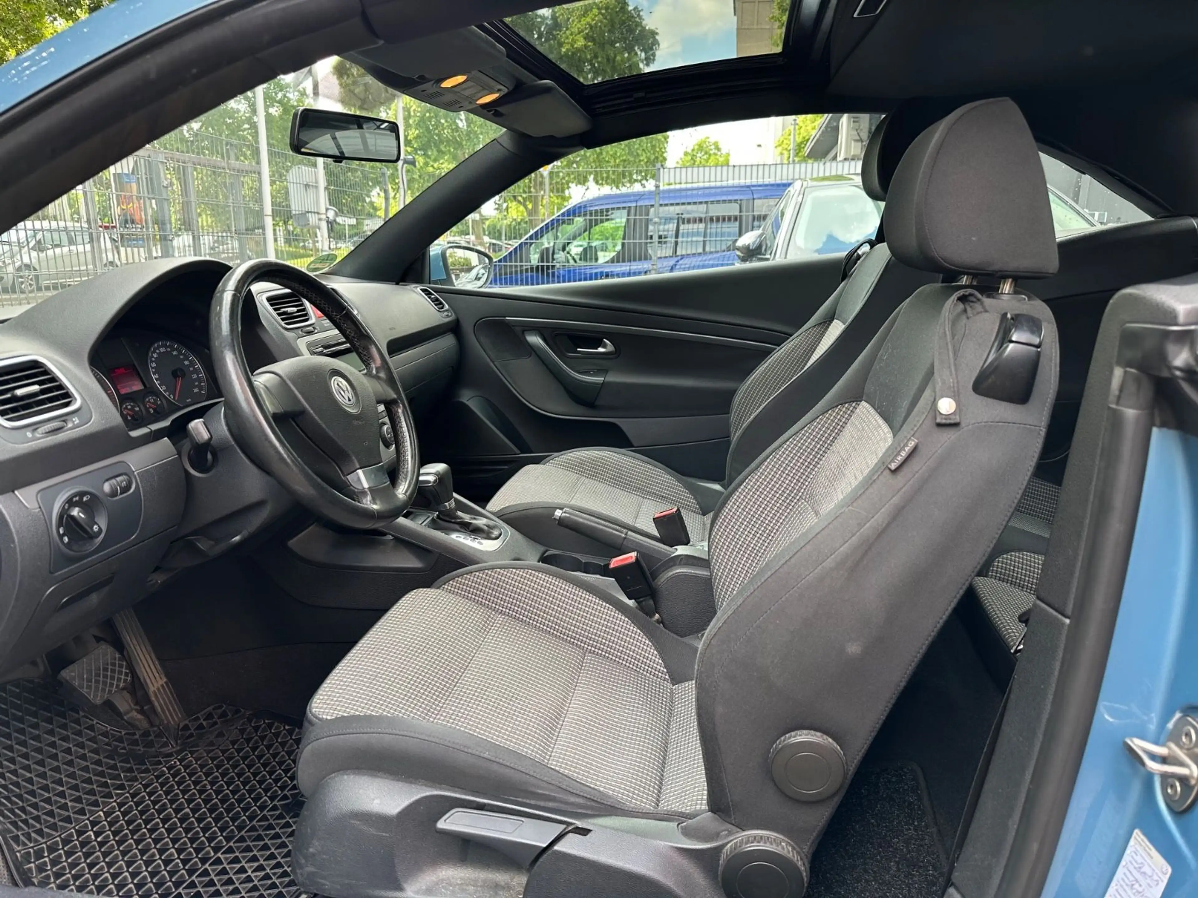 Volkswagen Eos 2.0 TDI 1.Hand ! Panaromadach/Klima/Navi — photo 15