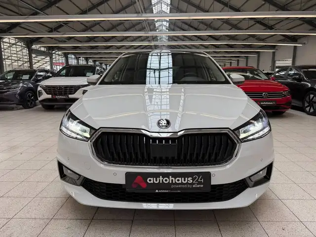 Skoda Fabia view 2
