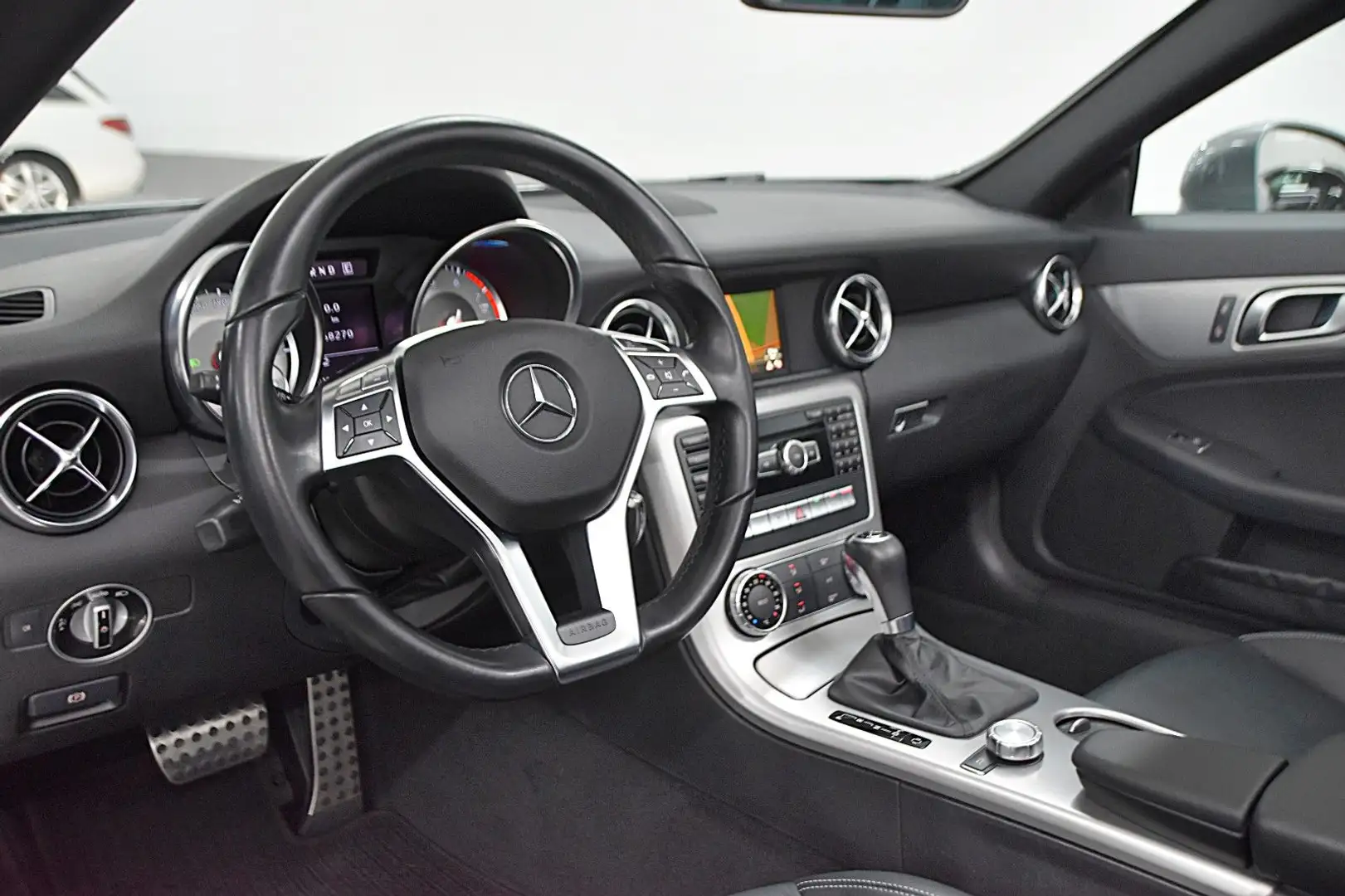 Mercedes-Benz SLK 200 BLUEEFFICIENCY*AUS 2 HAND*TOP-ZUSTAND* Grau - 2