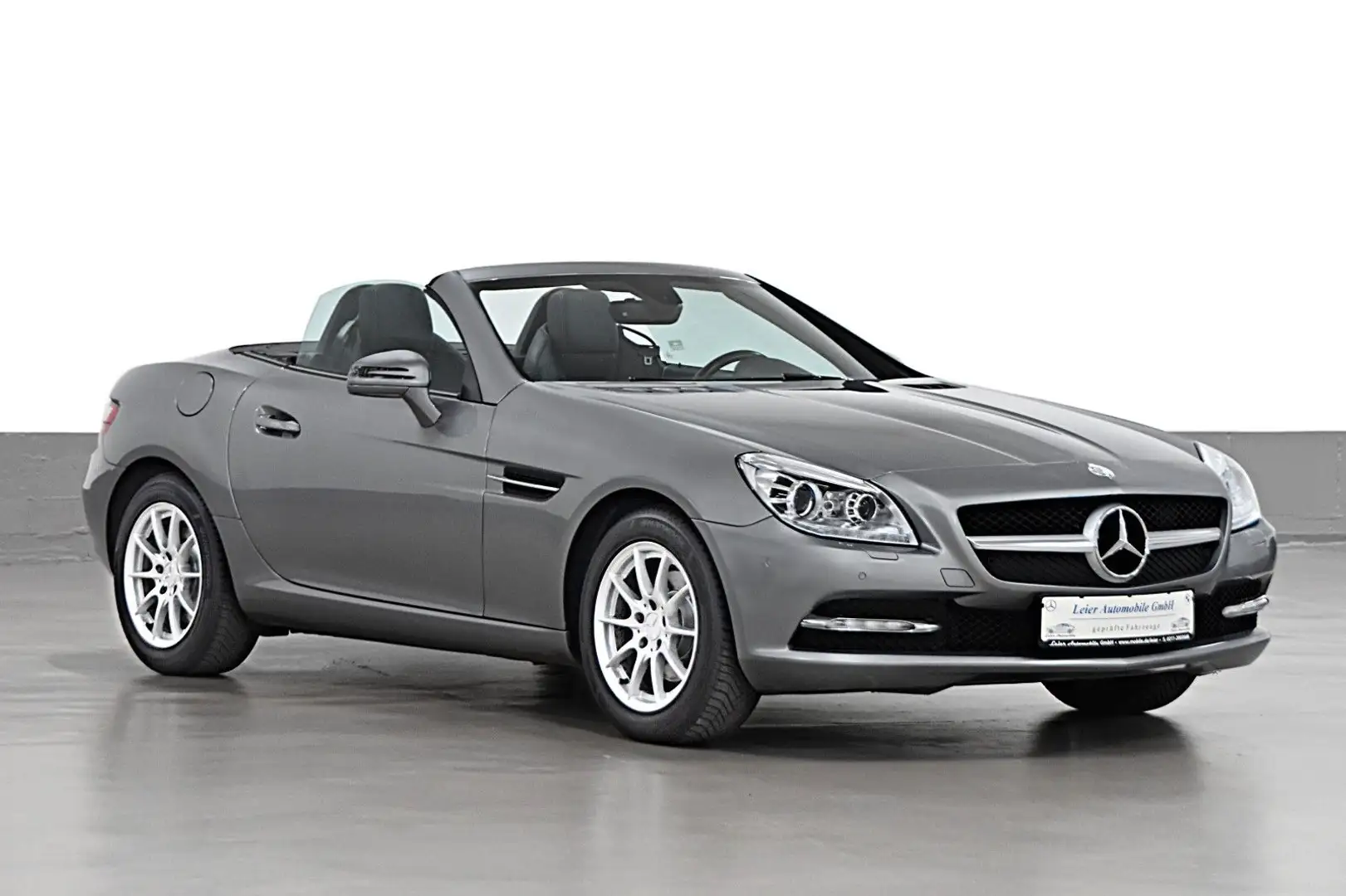 Mercedes-Benz SLK 200 BLUEEFFICIENCY*AUS 2 HAND*TOP-ZUSTAND* Grau - 1