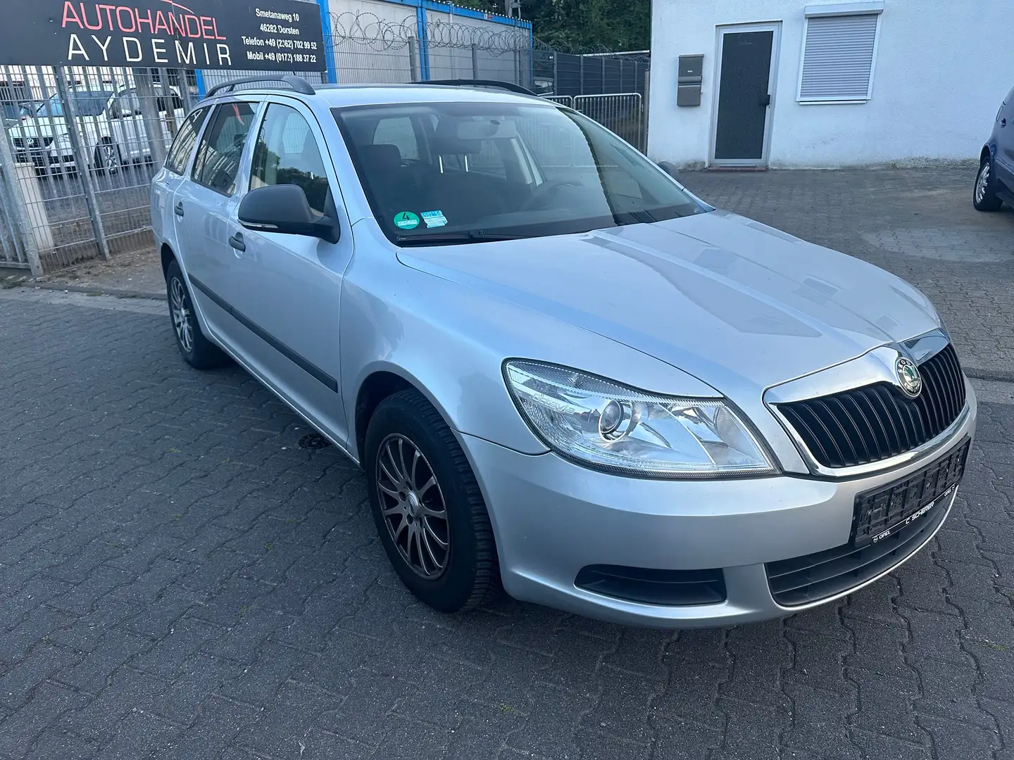 Skoda Octavia Classic/6/gang/1/HAND/EURO 5 KAT Zilver - 1