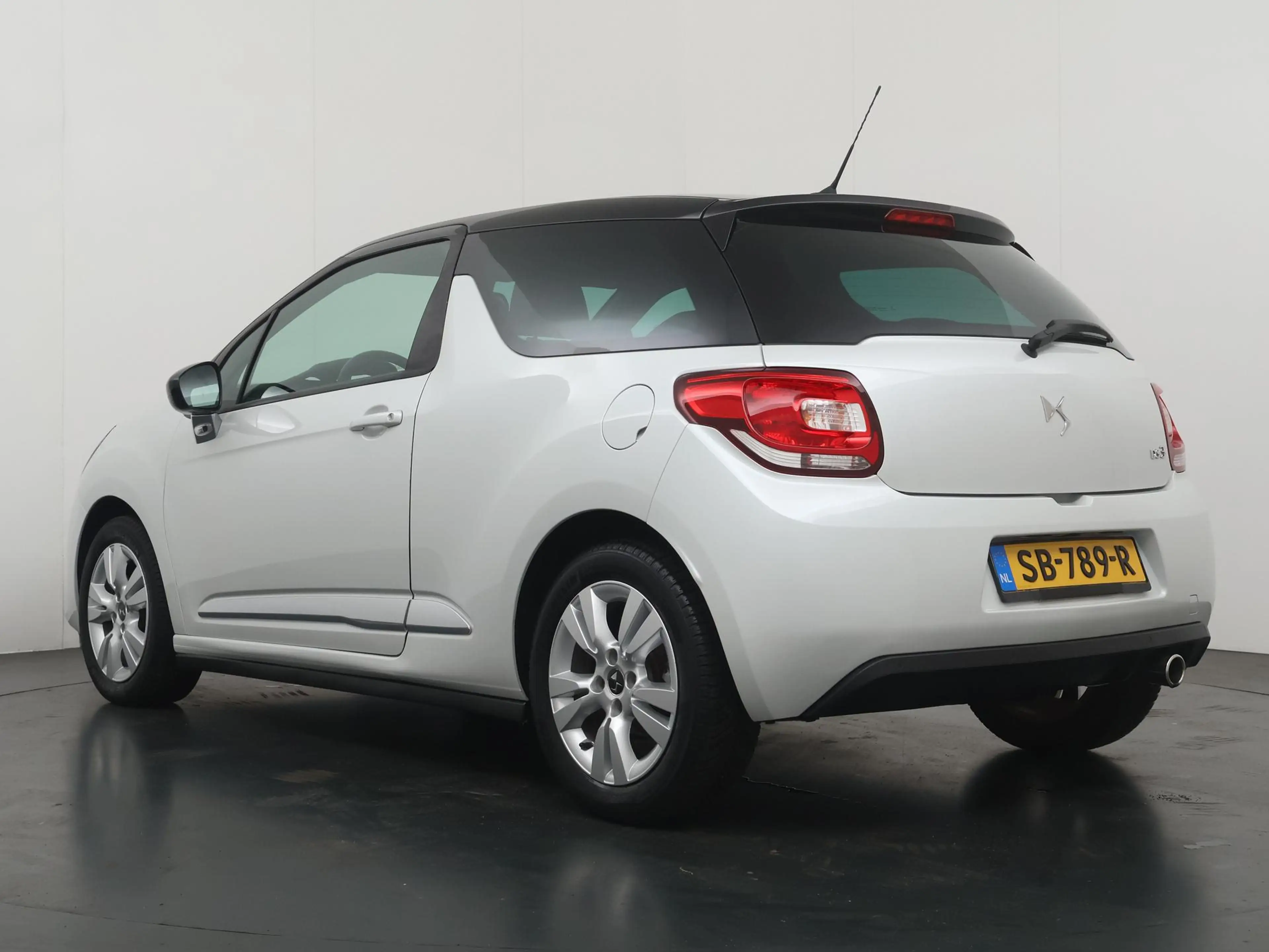 DS Automobiles DS 3 1.2 PureTech Business - Navigatie - Climate Contro — photo 3