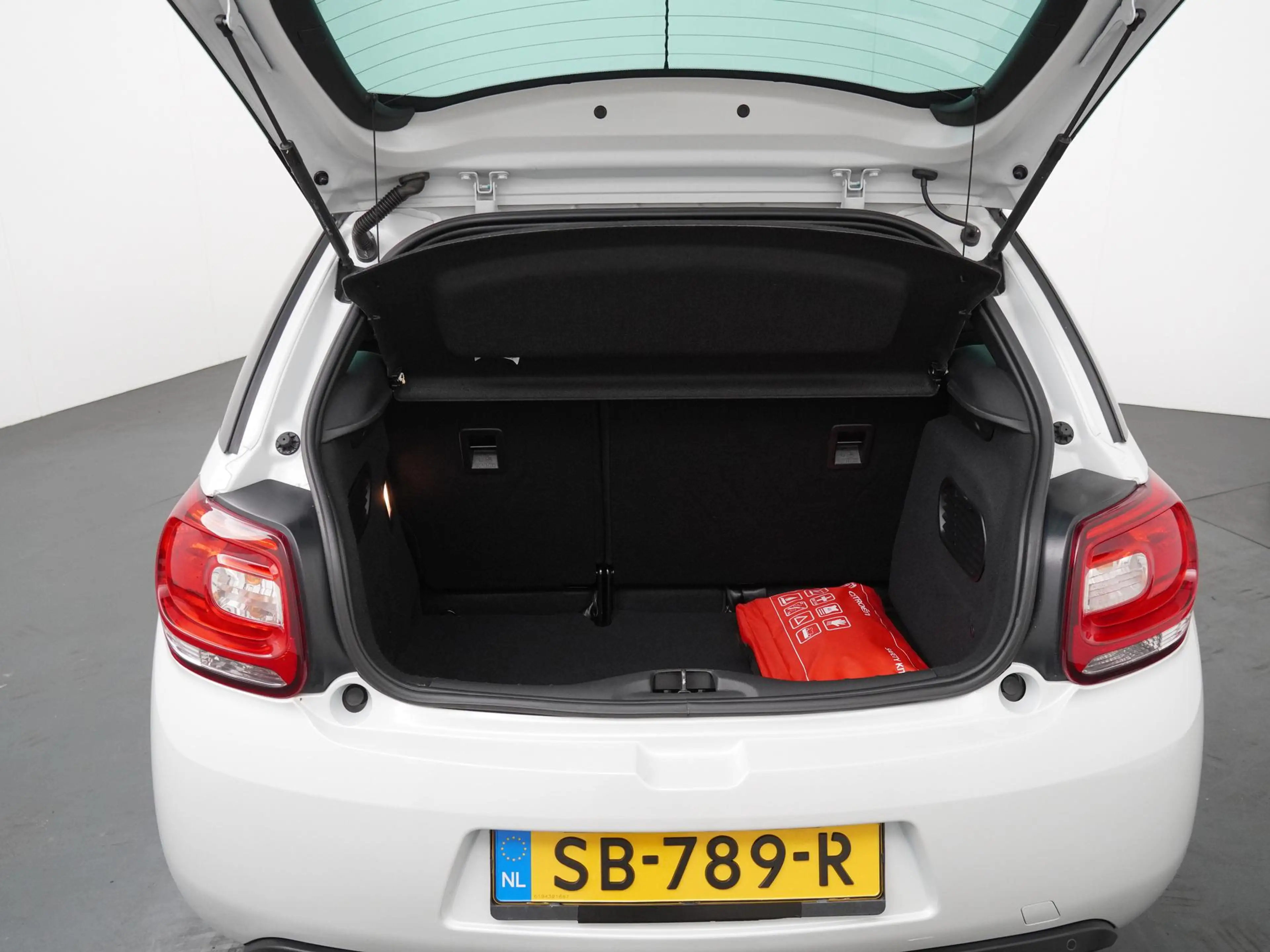 DS Automobiles DS 3 1.2 PureTech Business - Navigatie - Climate Contro — photo 9