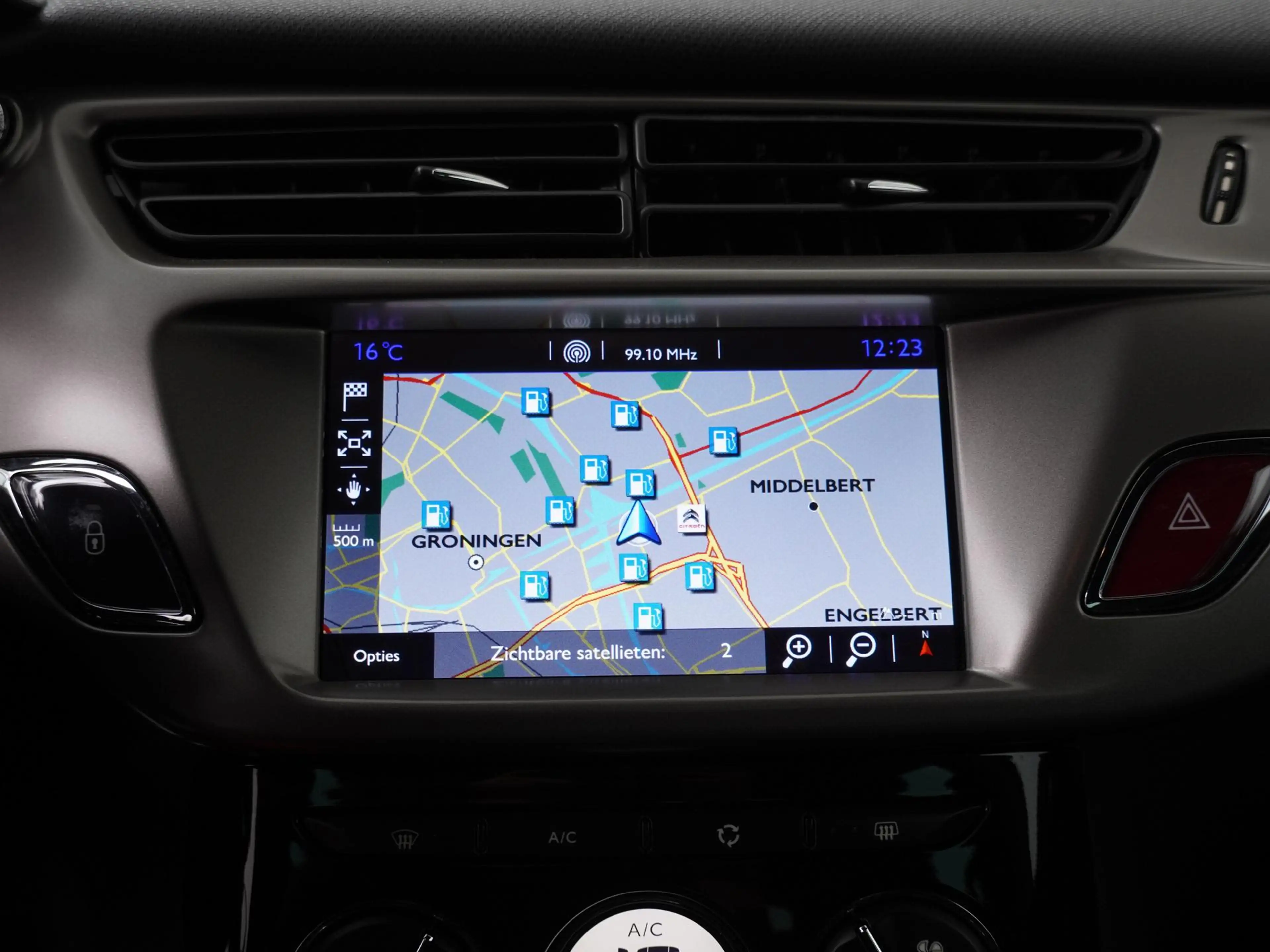DS Automobiles DS 3 1.2 PureTech Business - Navigatie - Climate Contro — photo 17