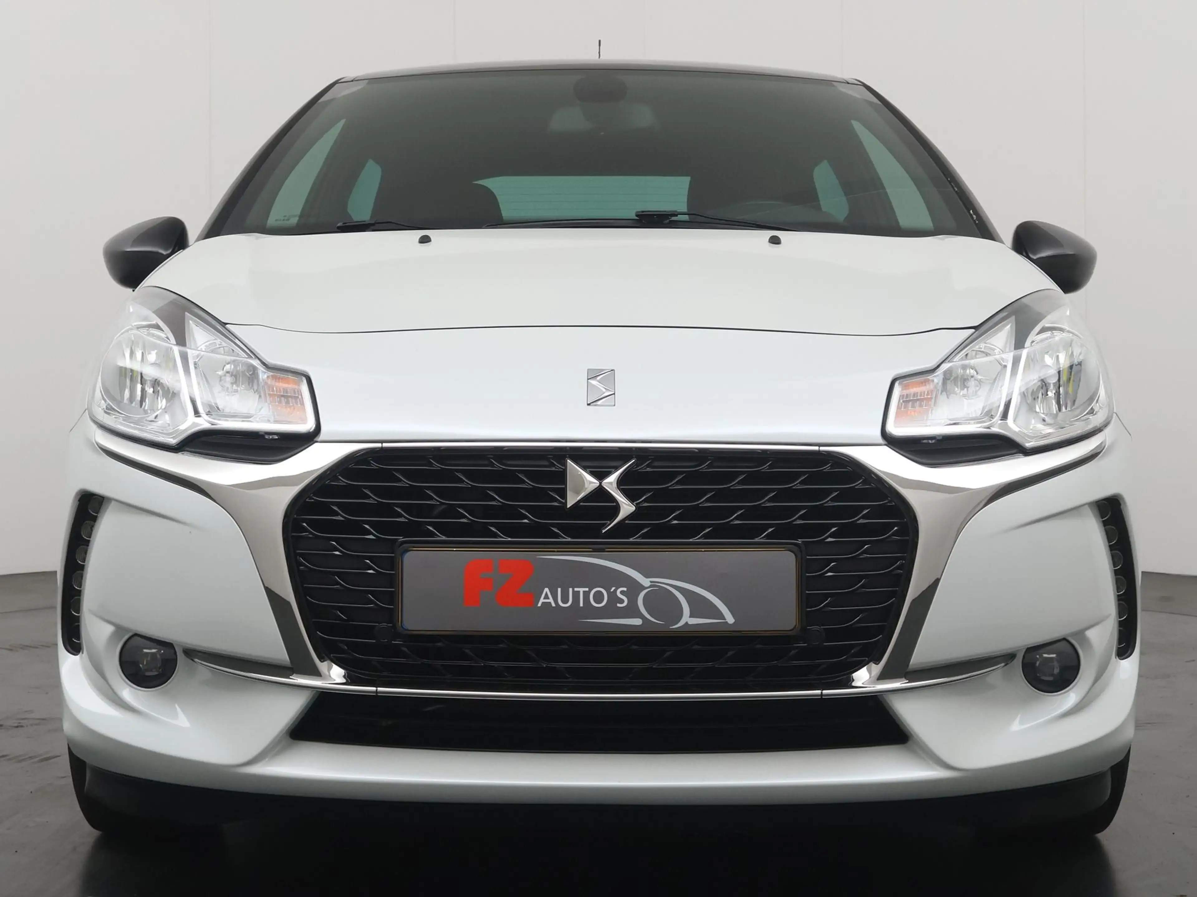 DS Automobiles DS 3 1.2 PureTech Business - Navigatie - Climate Contro — photo 8