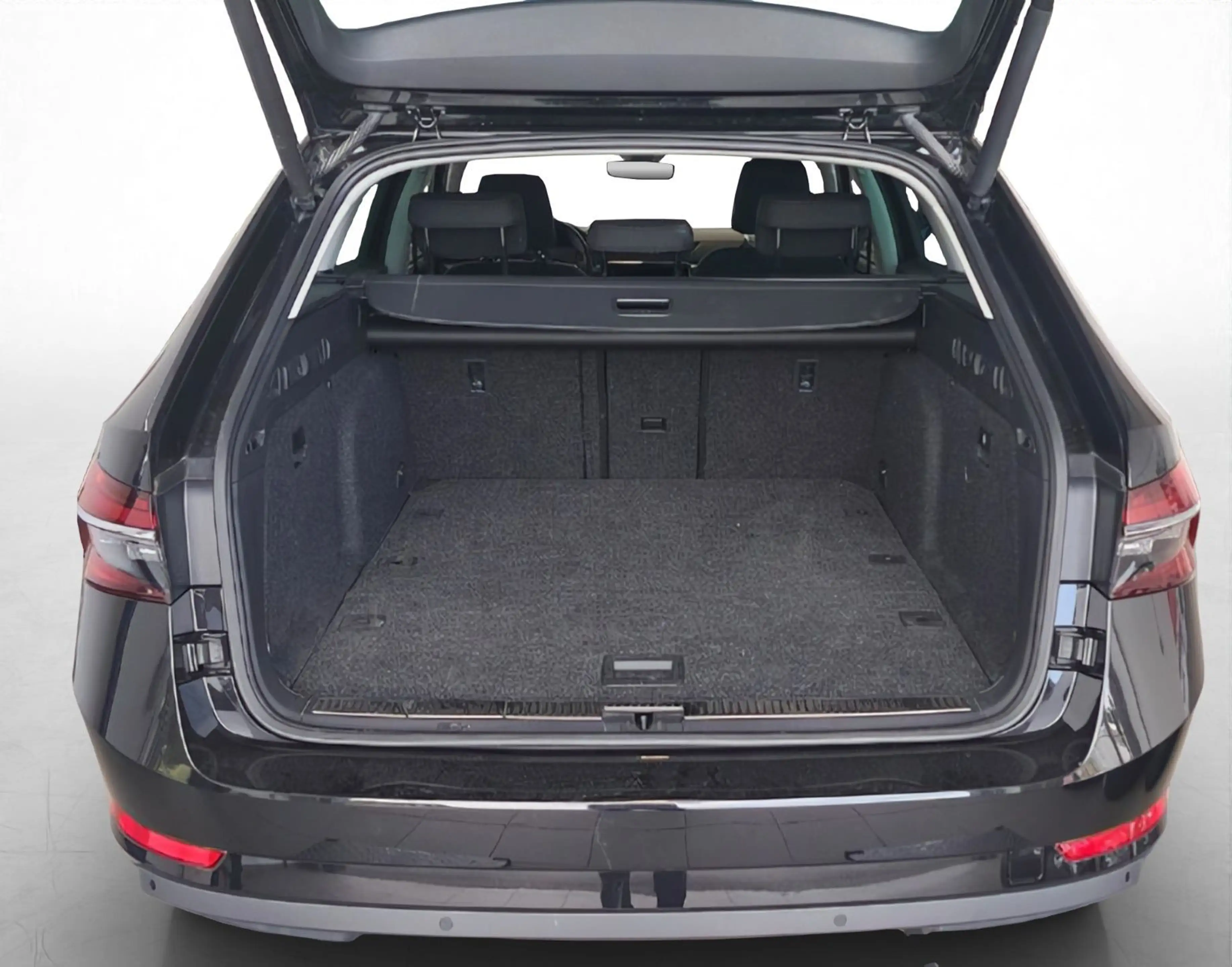 Skoda Superb Combi Style 2.0 TDI DSG*NAVI*AHK*MATRIX*A — photo 5