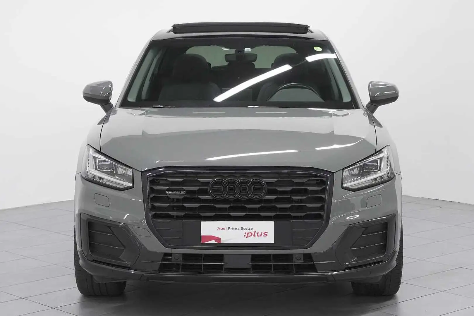 Audi Q2 2.0 TDI Stronic Admired Black Edition quattro Grigio - 2