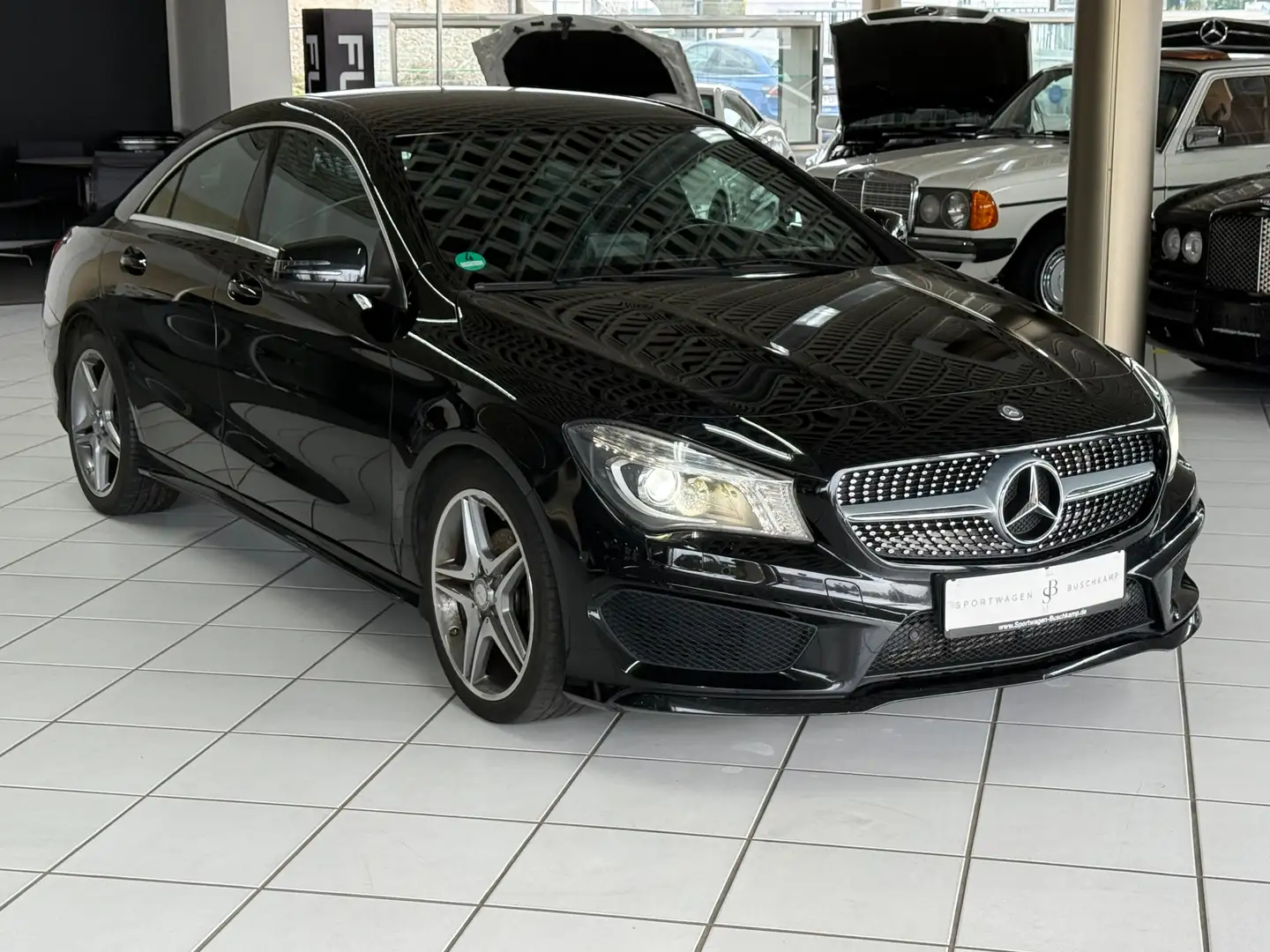 Mercedes-Benz CLA 180 AMG LINE 18LM BI-XENON NAVI ALCANTARA Schwarz - 2
