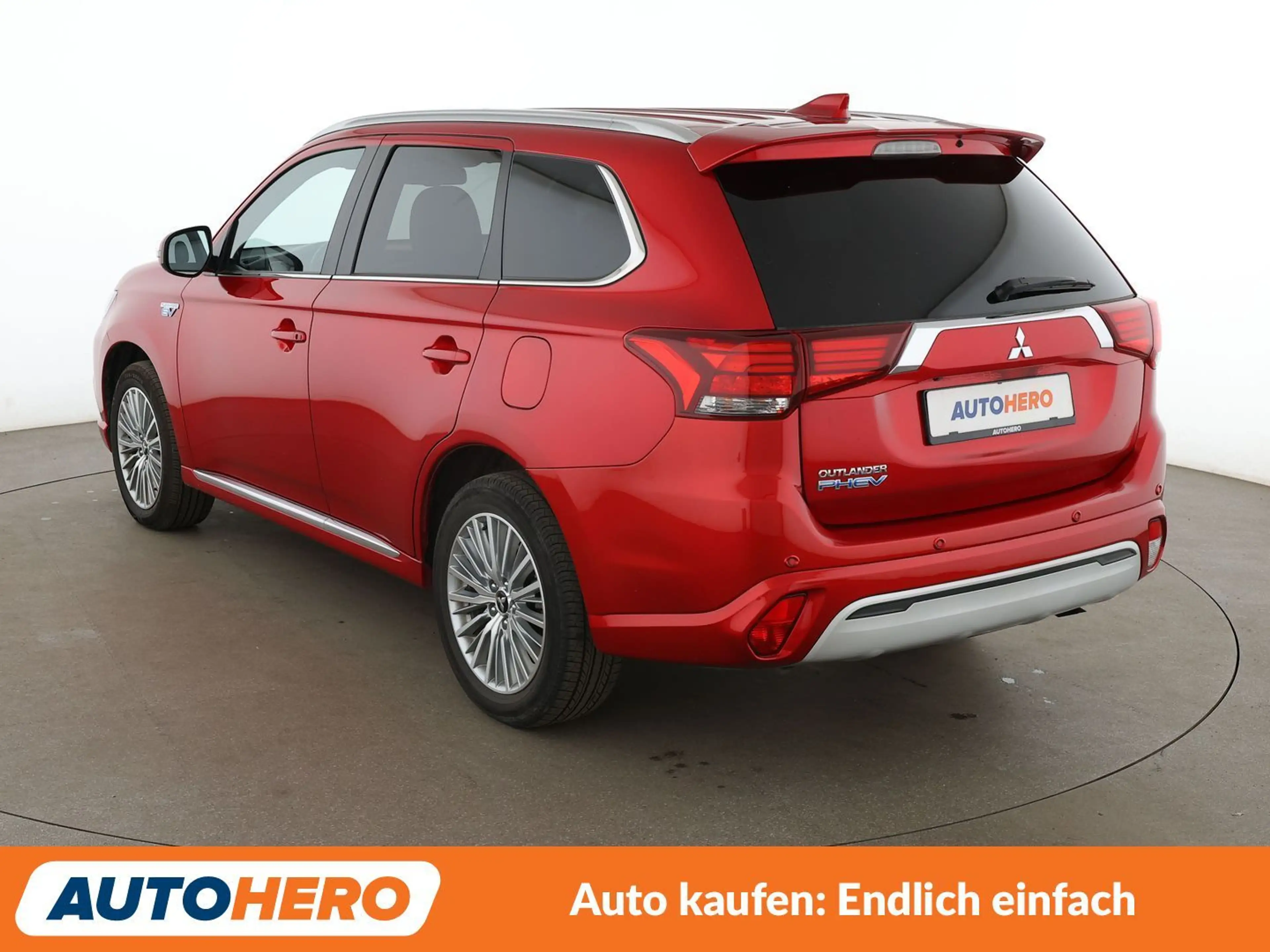 Mitsubishi Outlander 2.4 PHEV Plus Spirit 4WD Aut.*NAVI*BiLED*360CAM* — photo 4