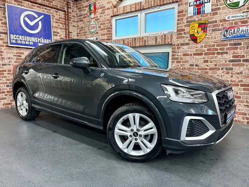 AUDI Q2