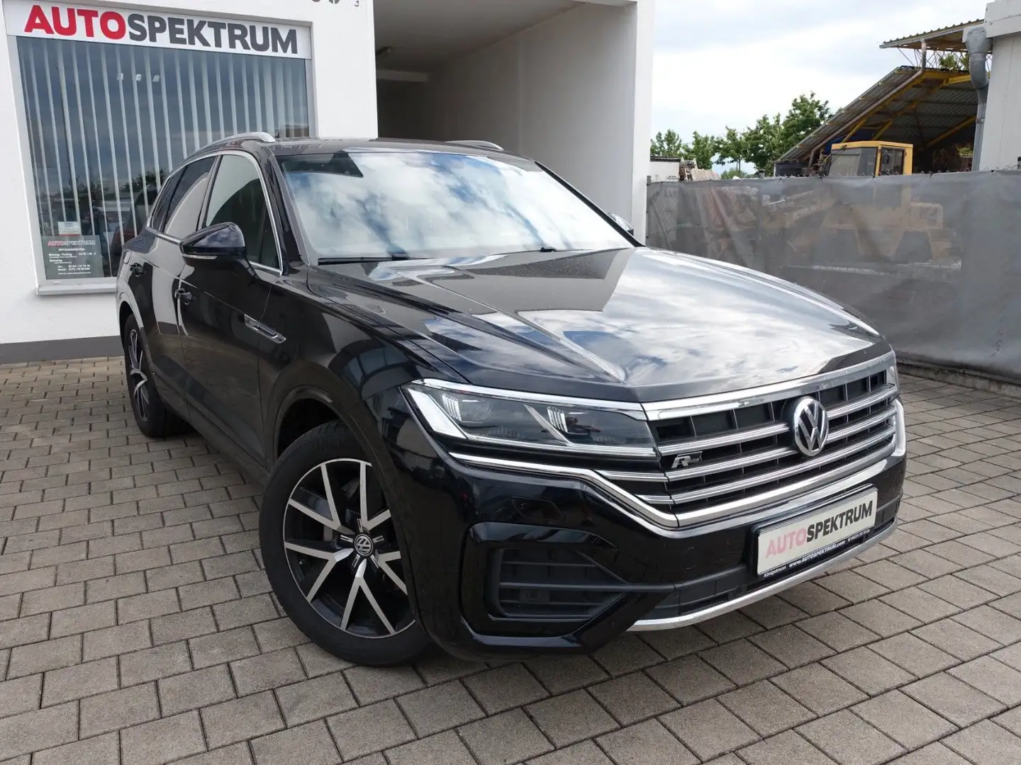 Volkswagen Touareg R-Line 4Motion PANO/LUFT/LED/AHK Nero - 2
