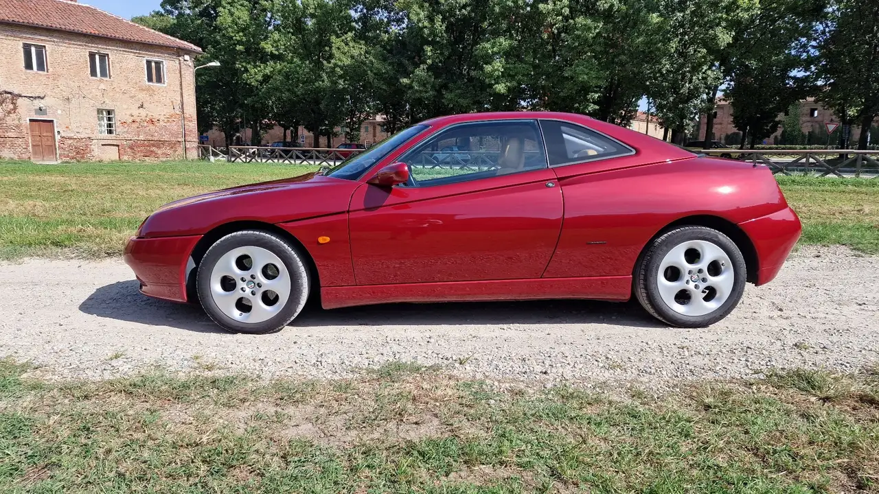 Alfa Romeo GTV 2.0 V6 TB, foto 3