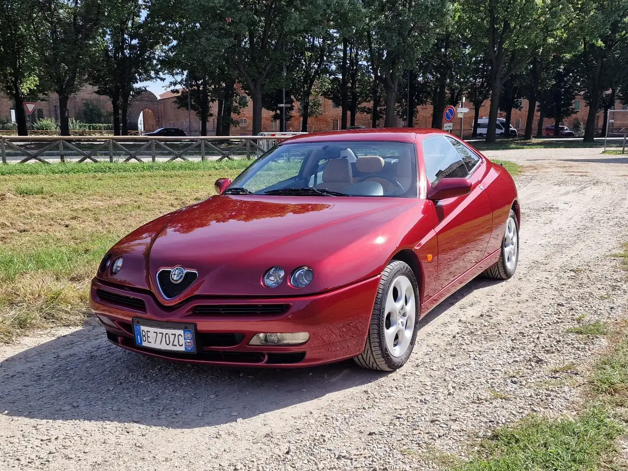Alfa Romeo GTV 2.0 V6 TB, foto 2