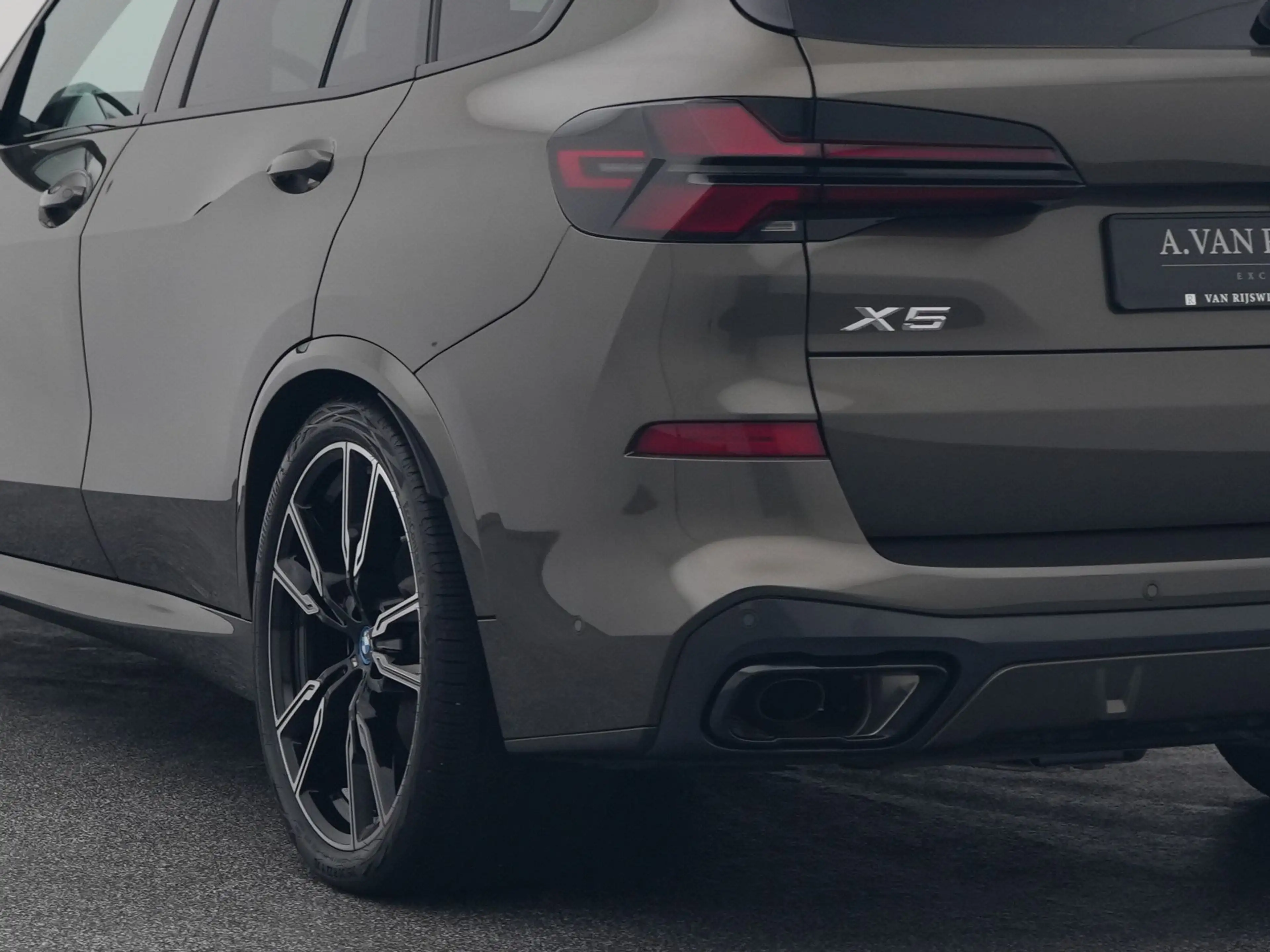 BMW X5 xDrive50e M-Sport | PANO | CAMERA | LUCHTVERING | — photo 18