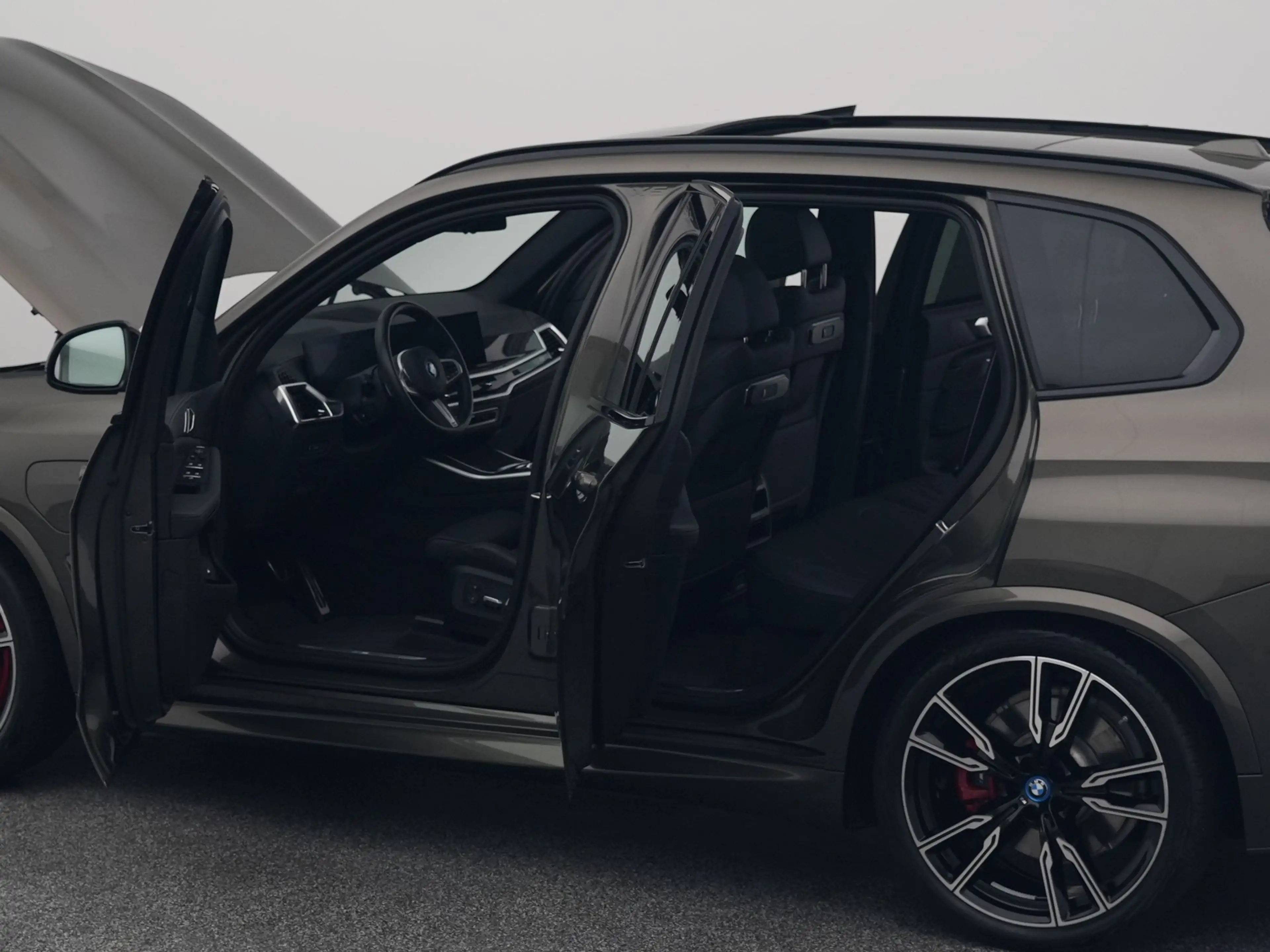 BMW X5 xDrive50e M-Sport | PANO | CAMERA | LUCHTVERING | — photo 33