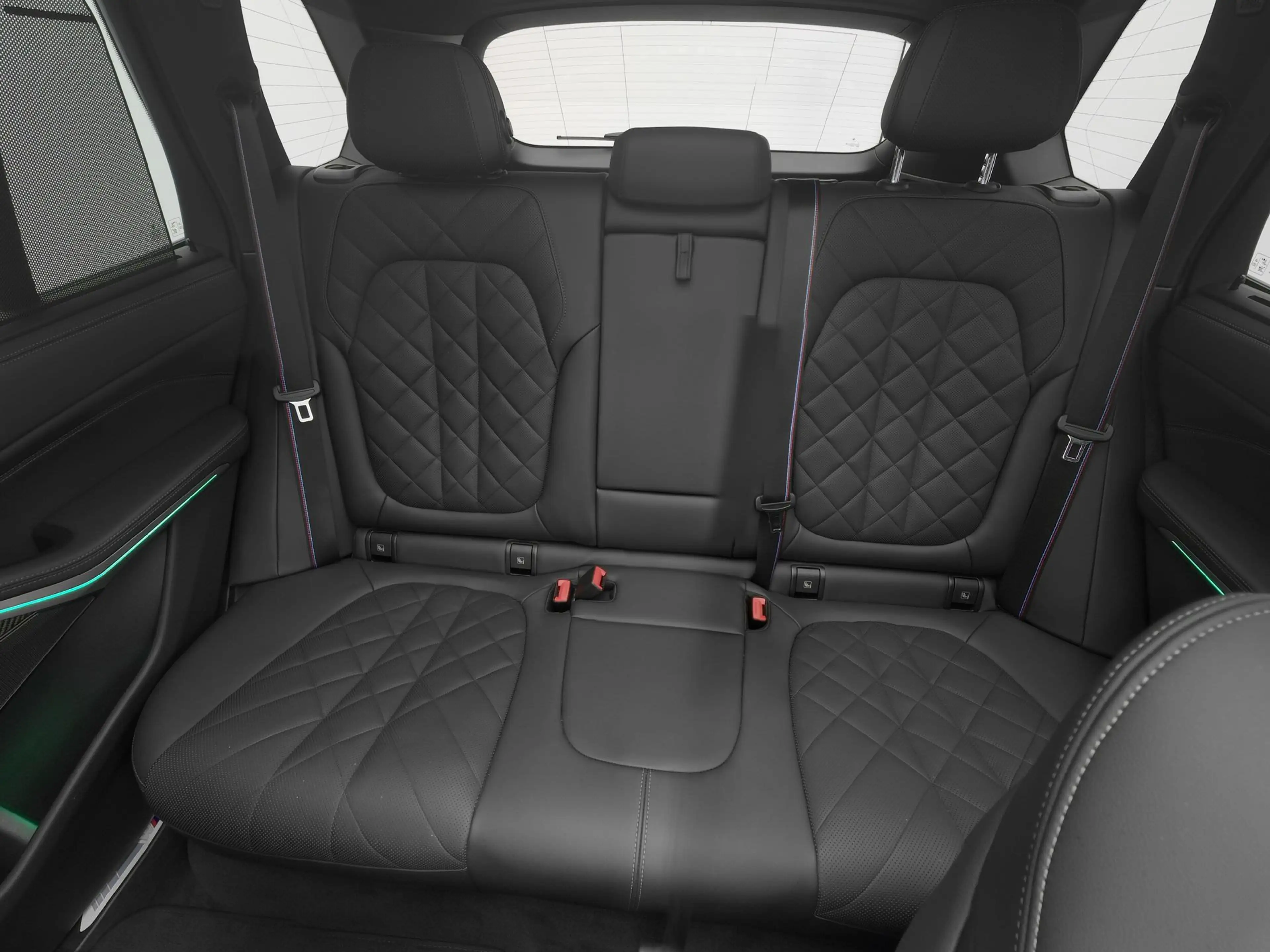 BMW X5 xDrive50e M-Sport | PANO | CAMERA | LUCHTVERING | — photo 4