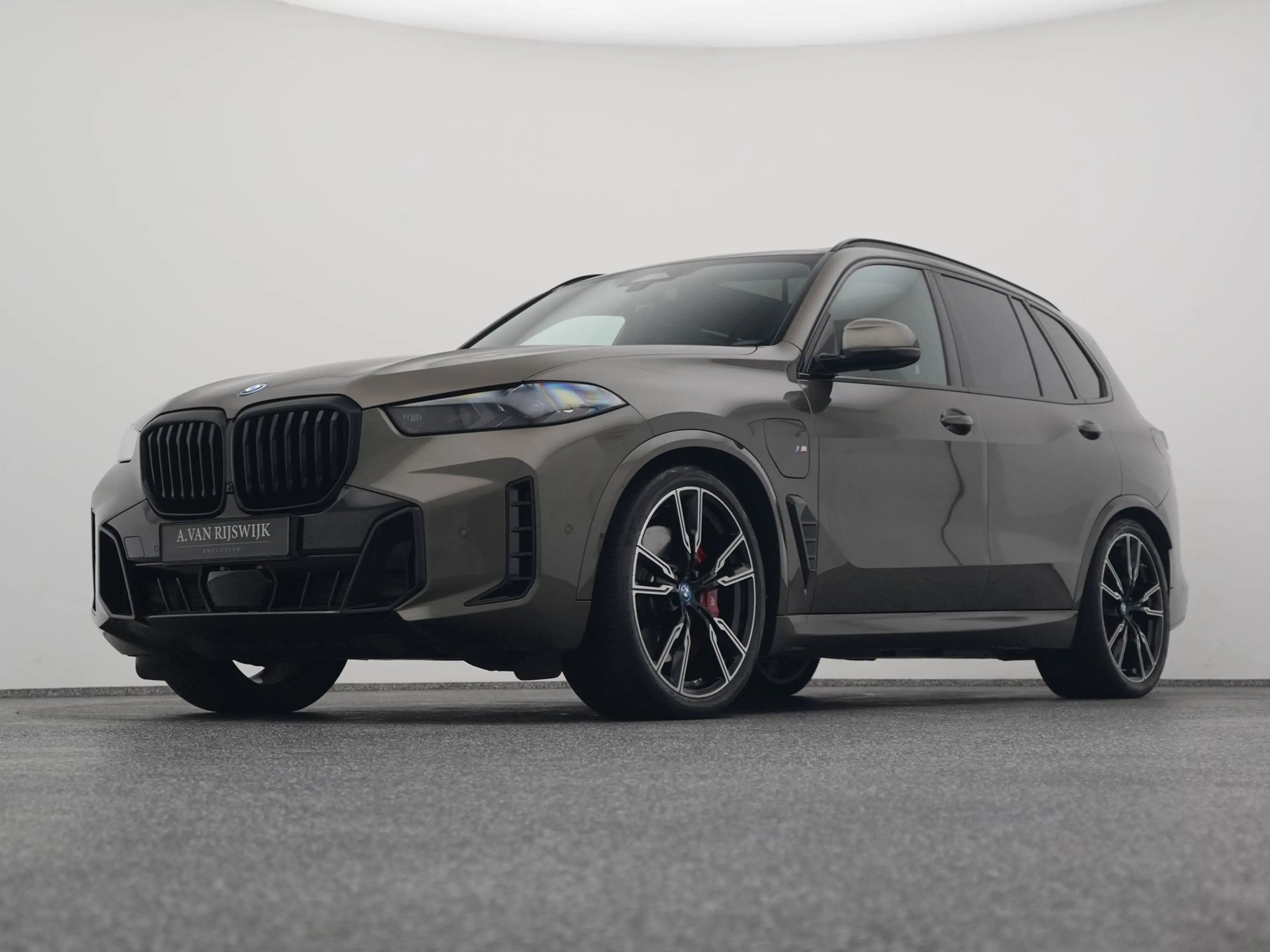 BMW X5 xDrive50e M-Sport | PANO | CAMERA | LUCHTVERING | — photo 15