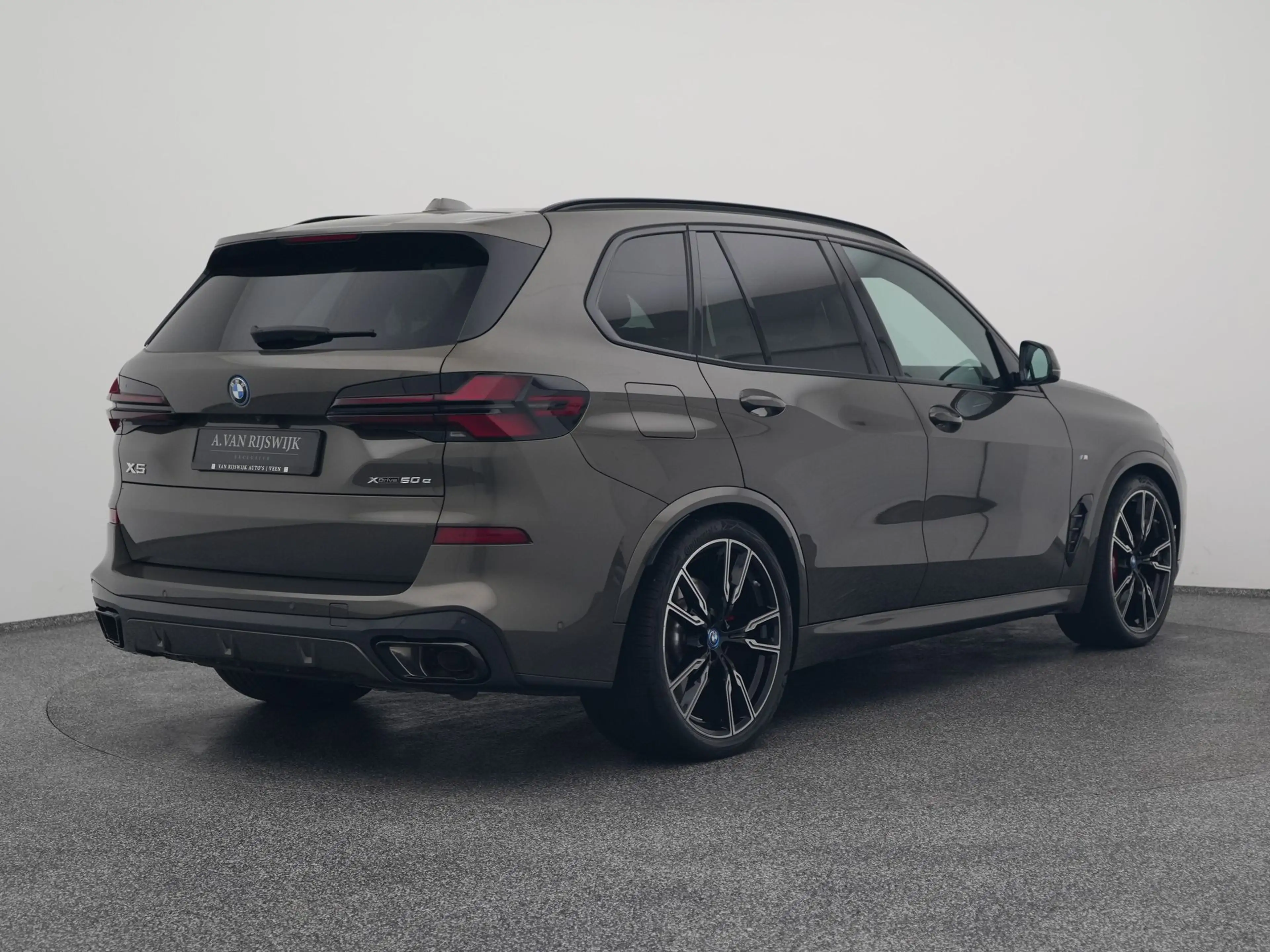 BMW X5 xDrive50e M-Sport | PANO | CAMERA | LUCHTVERING | — photo 6