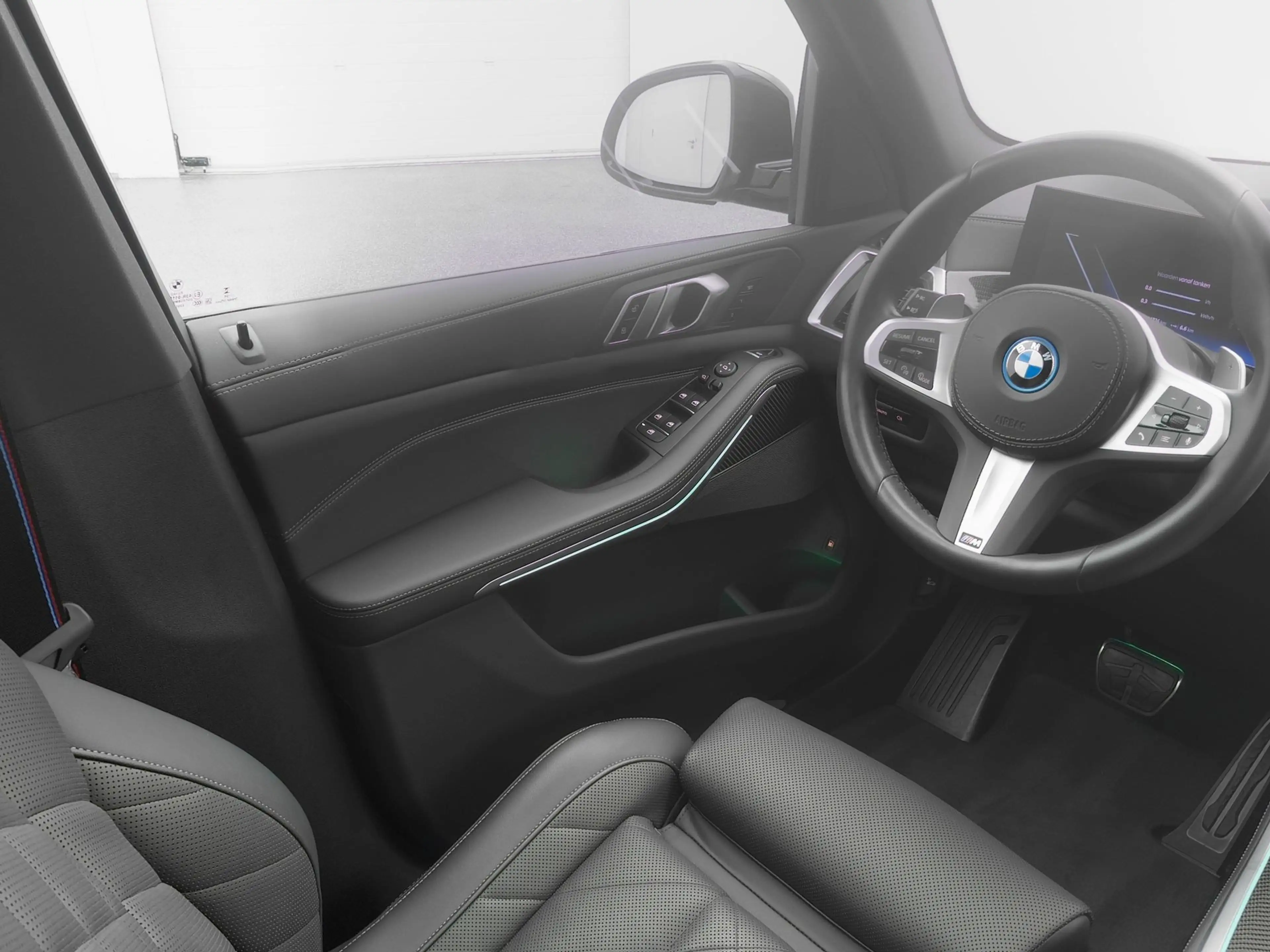 BMW X5 xDrive50e M-Sport | PANO | CAMERA | LUCHTVERING | — photo 11