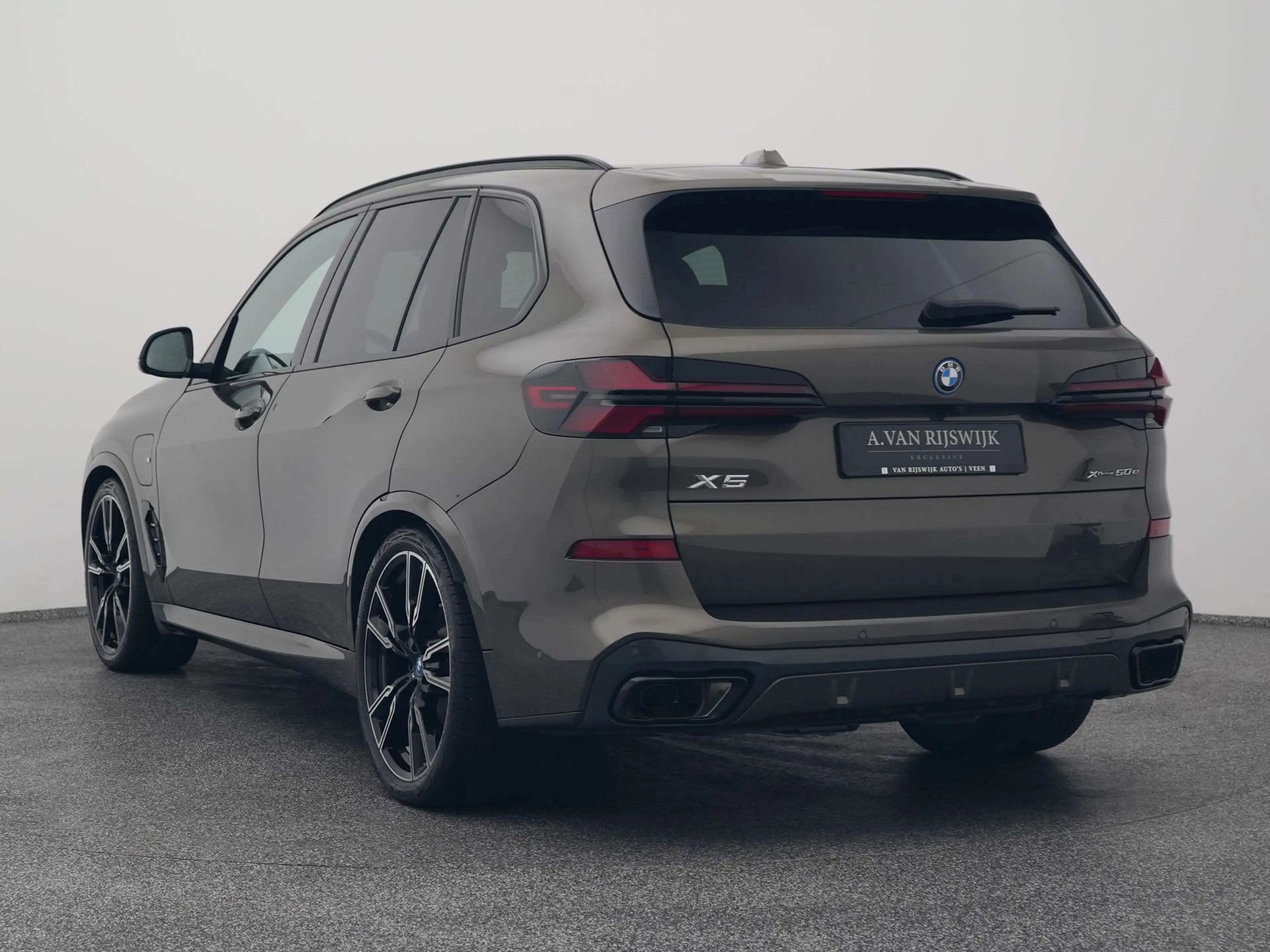 BMW X5 xDrive50e M-Sport | PANO | CAMERA | LUCHTVERING | — photo 5