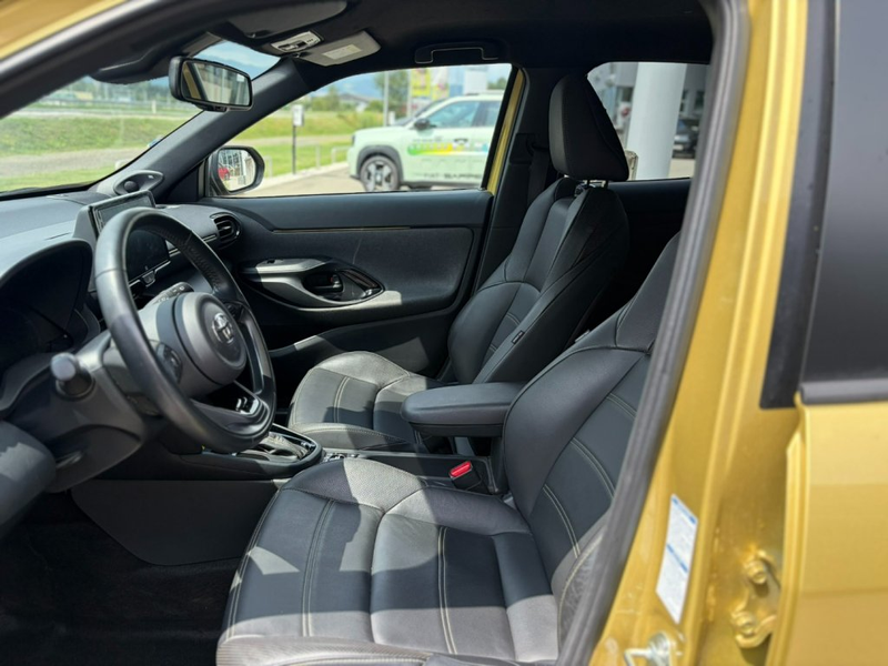 Toyota Yaris Cross 1,5 VVT-i Hybrid AWD Premiere Aut. — photo 12