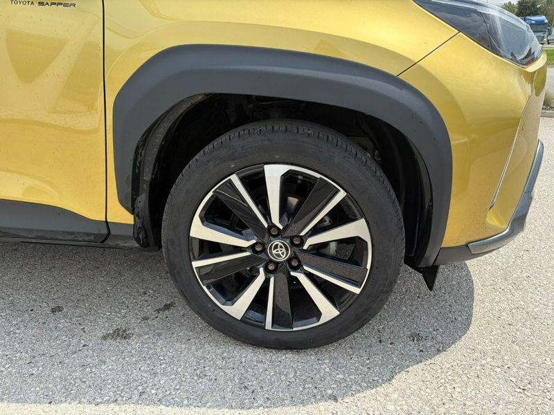 Toyota Yaris Cross 1,5 VVT-i Hybrid AWD Premiere Aut. — photo 4