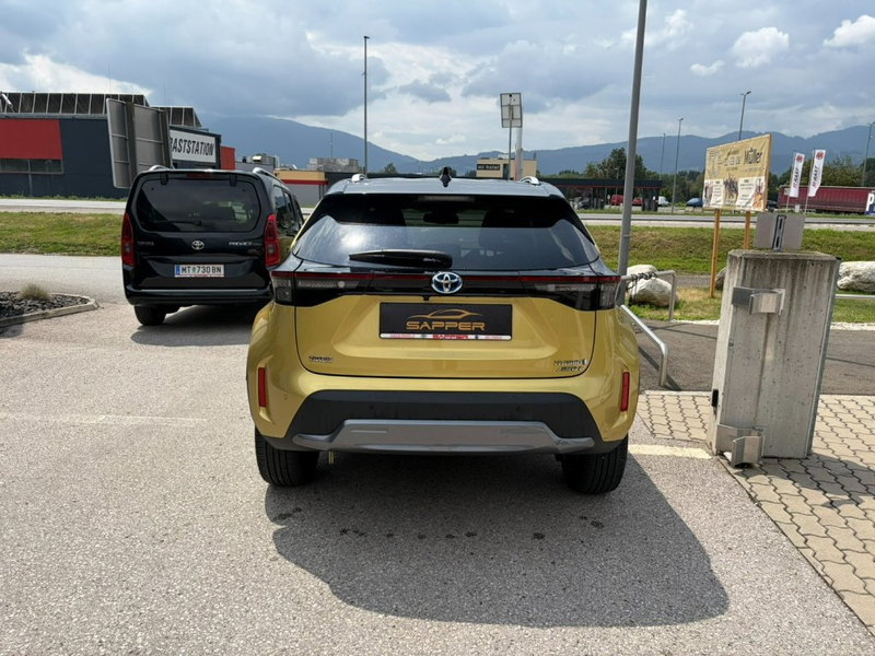 Toyota Yaris Cross 1,5 VVT-i Hybrid AWD Premiere Aut. — photo 6