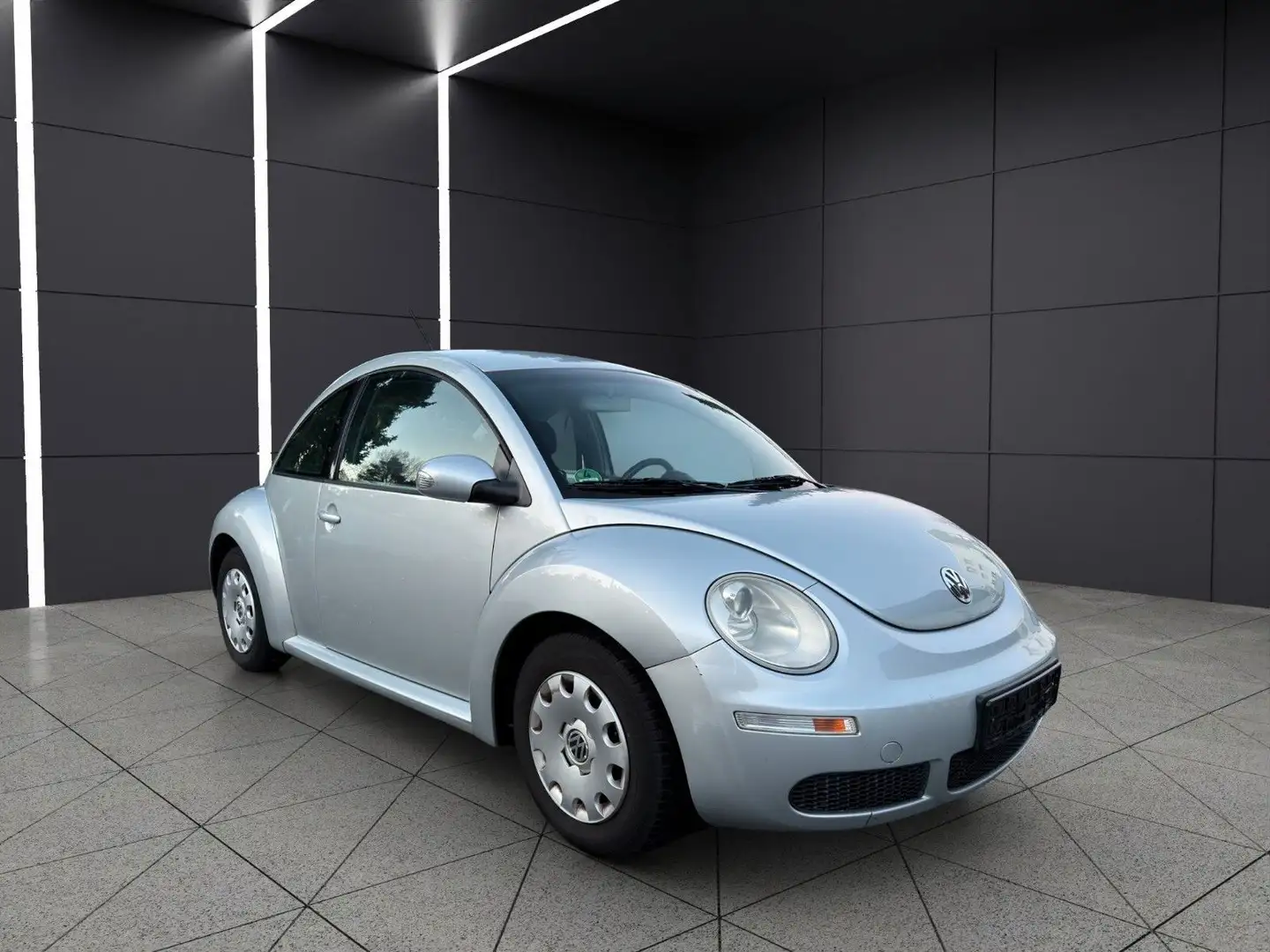 Volkswagen New Beetle Lim. 1.6 KLIMA Silber - 2