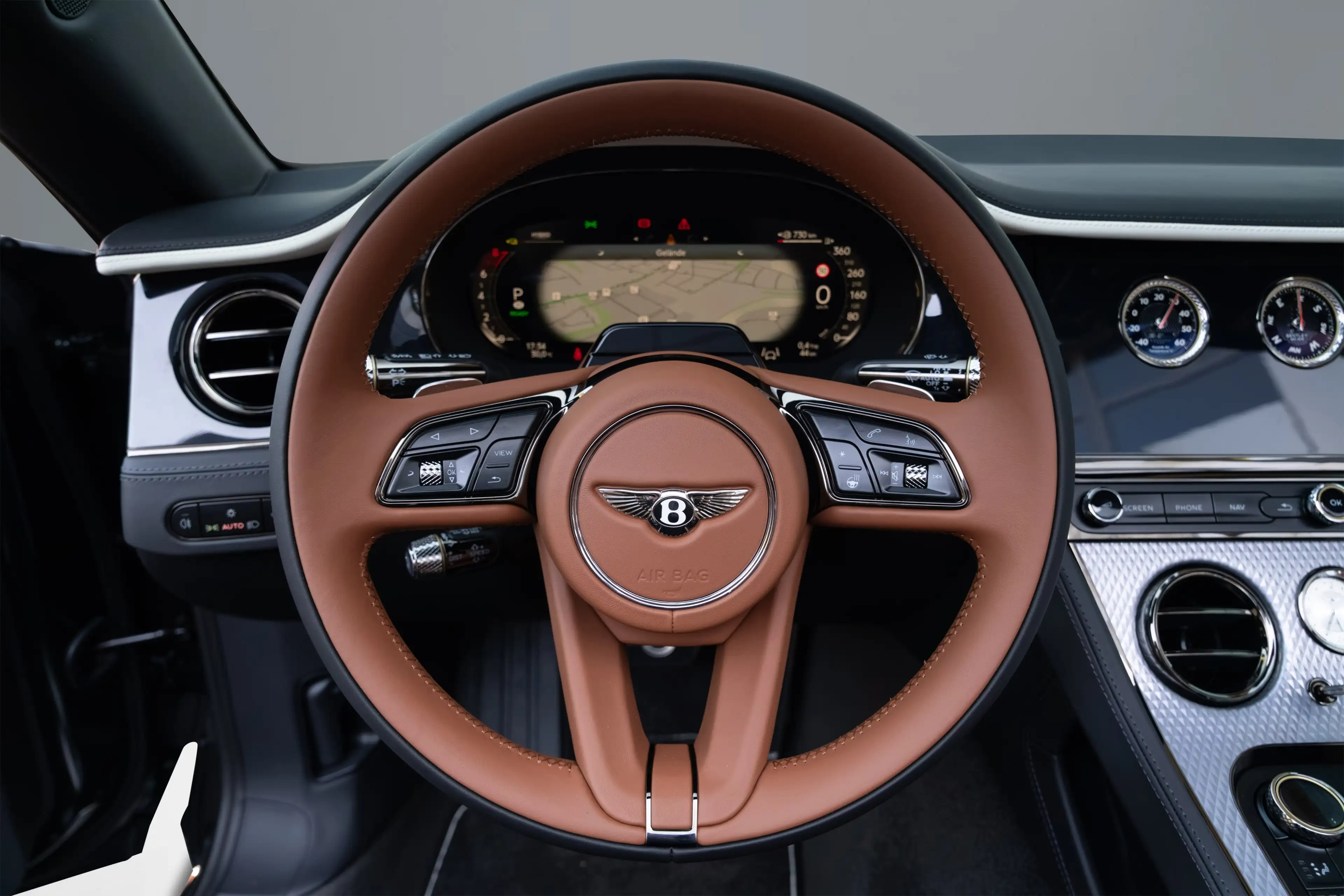 Bentley Continental GTC Mulliner Blackline Dark Chrome — photo 15