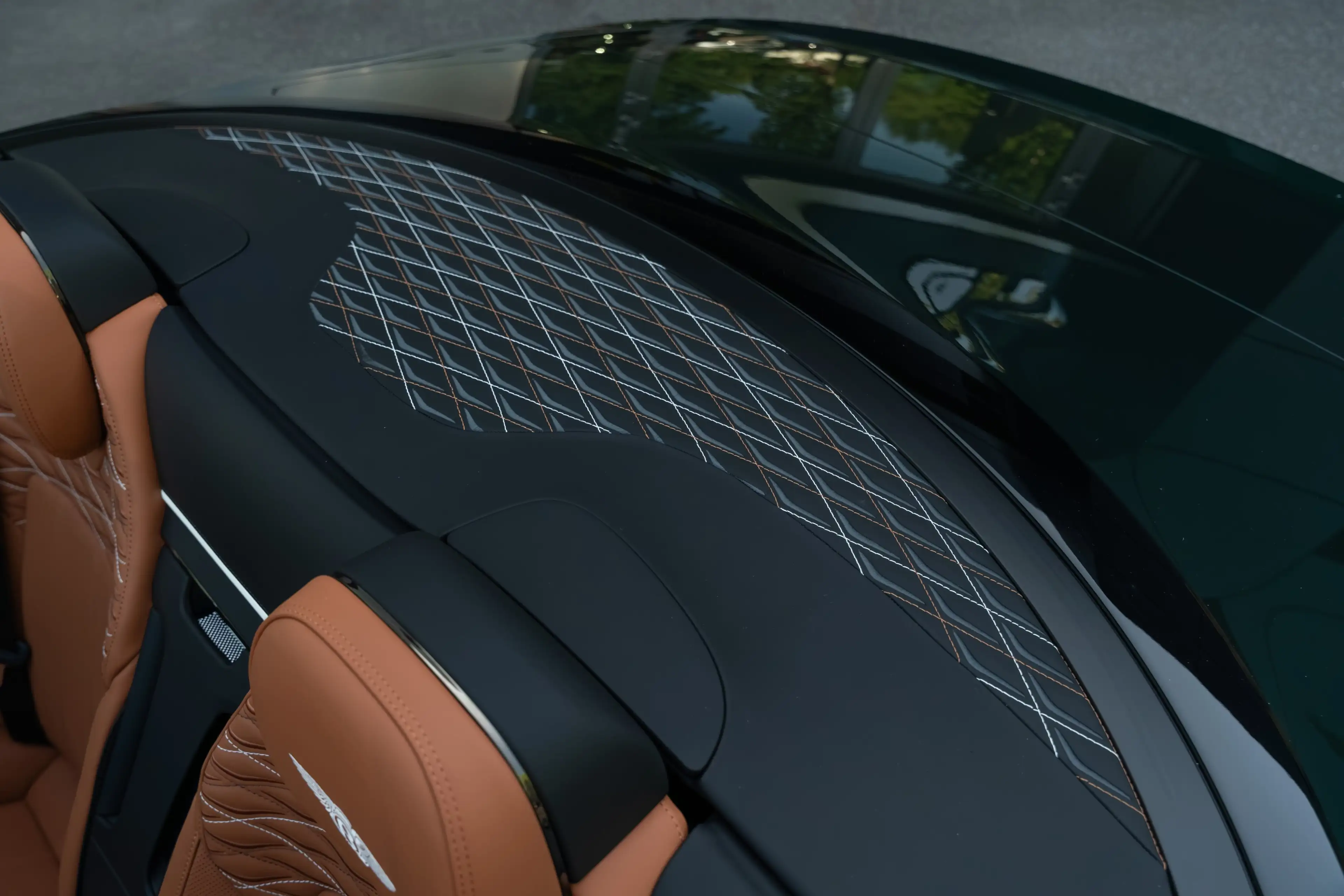 Bentley Continental GTC Mulliner Blackline Dark Chrome — photo 8