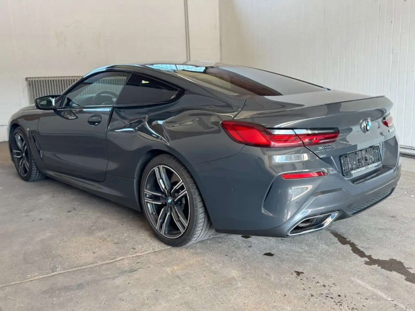 BMW M850 M850i Coupé xDrive Сірий - 2