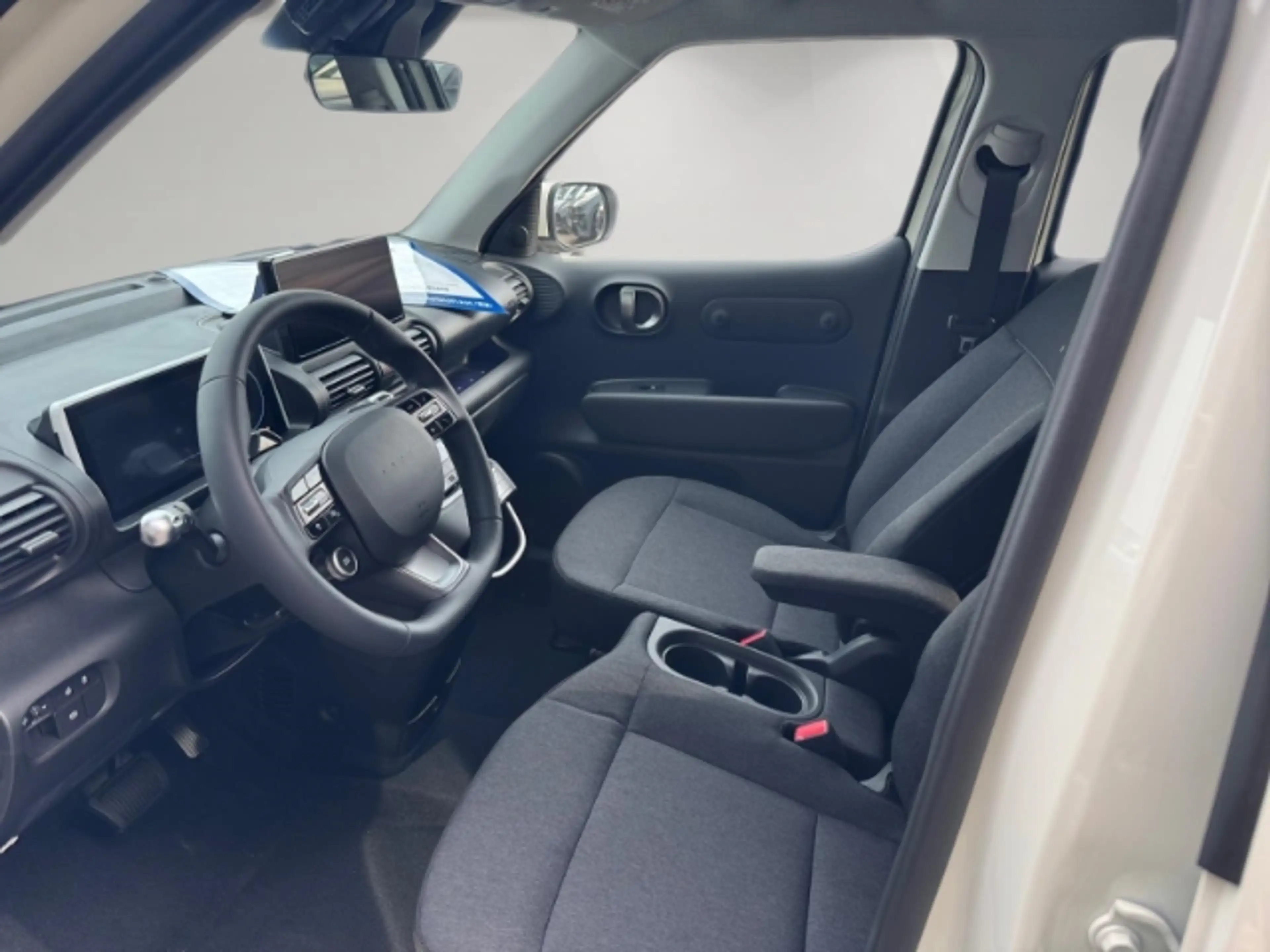 Hyundai Inster Prime/Wärmepumpe/Navi/LED/Sitzheizung/Klimaautomat — photo 7