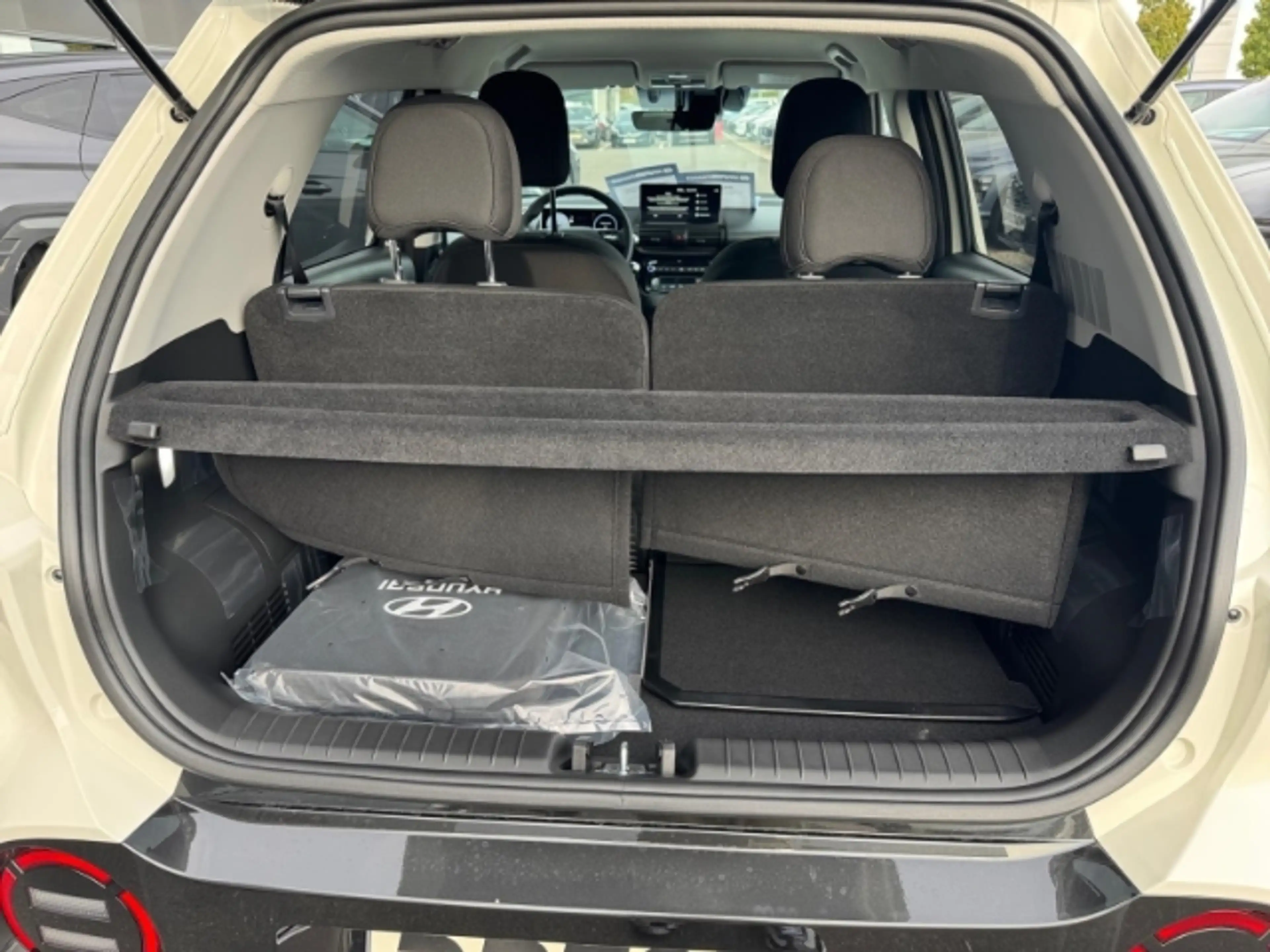 Hyundai Inster Prime/Wärmepumpe/Navi/LED/Sitzheizung/Klimaautomat — photo 12