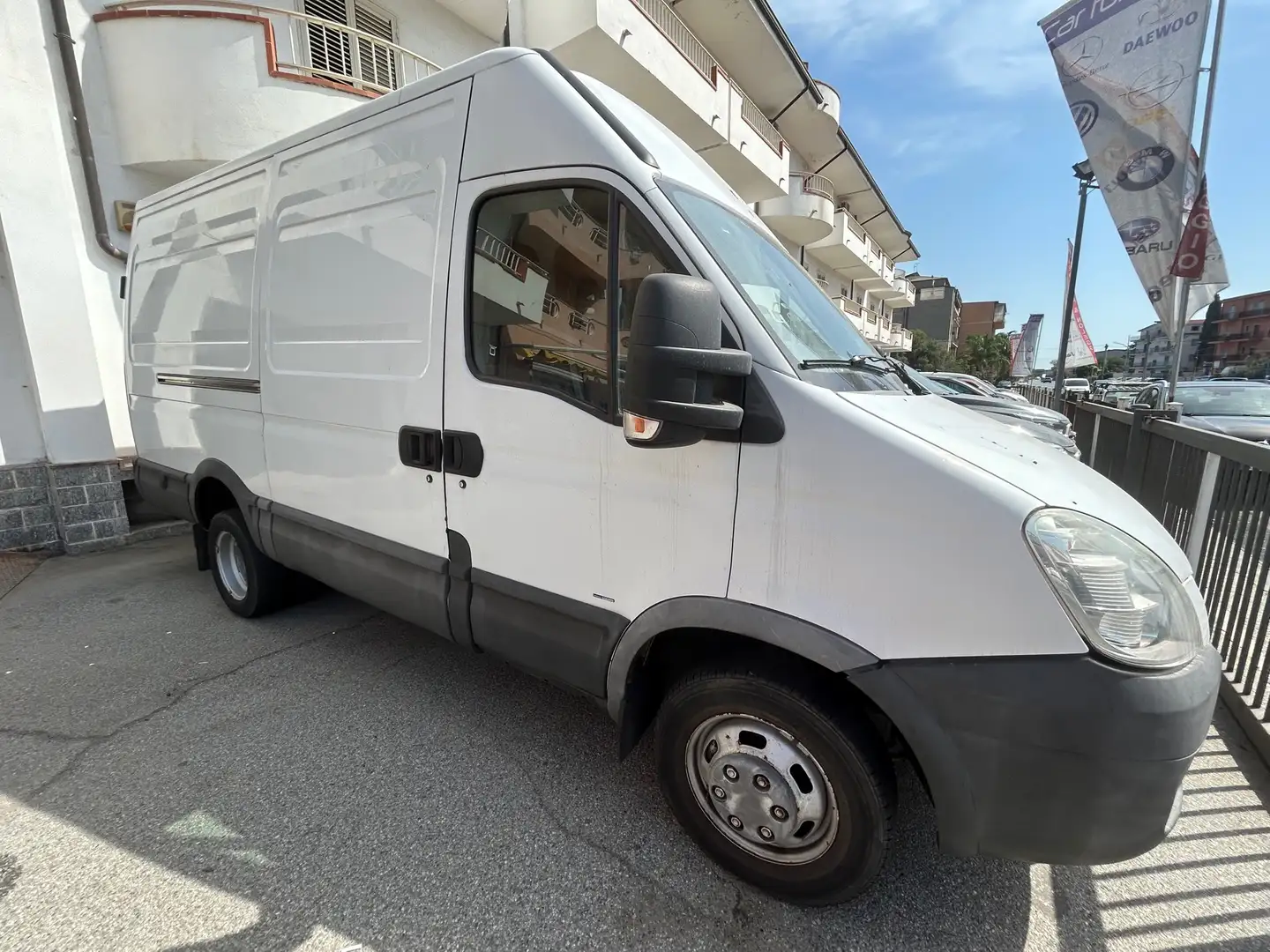 Iveco Daily 3.0 Diesel HKA 50 C Cool Radstand 3300 Bianco - 2