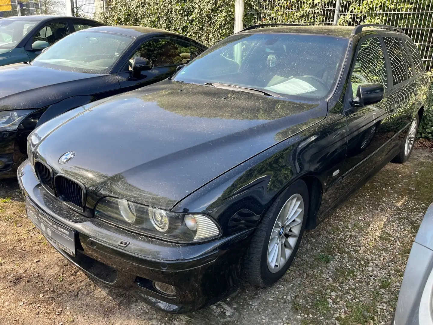BMW 525 d A Exclusive touring Schwarz - 2